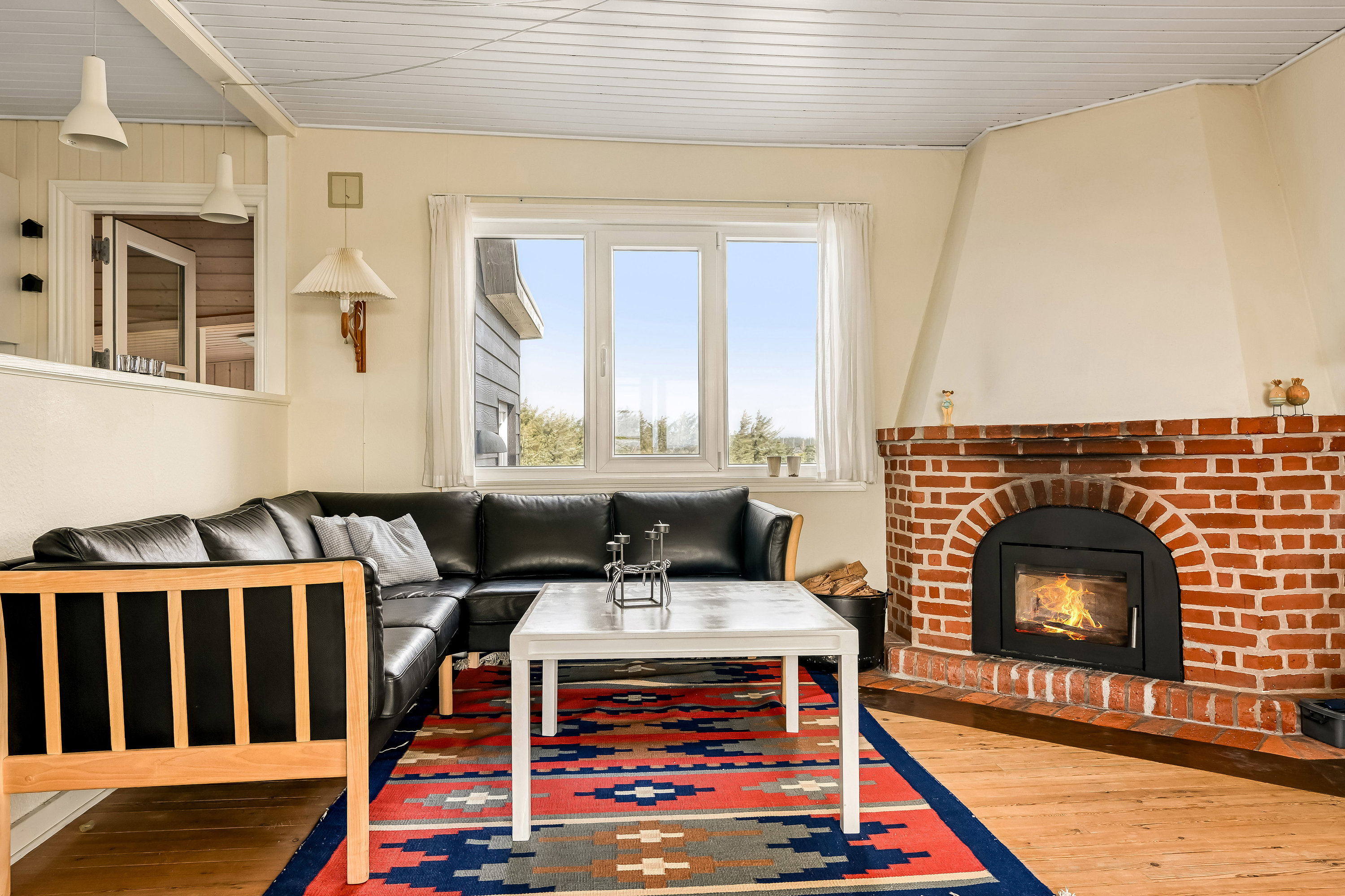 Fremhævet stue billede i fuldskærmstilstand. Billede af Nordvej 17A, 6853 Vejers Strand