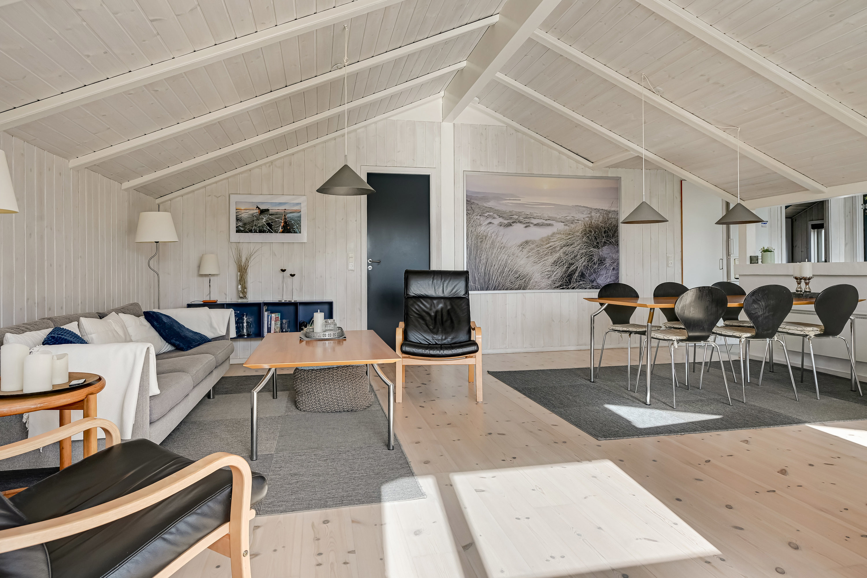 Fremhævet stue billede i fuldskærmstilstand. Billede af Solhaven 5, 6857 Blåvand