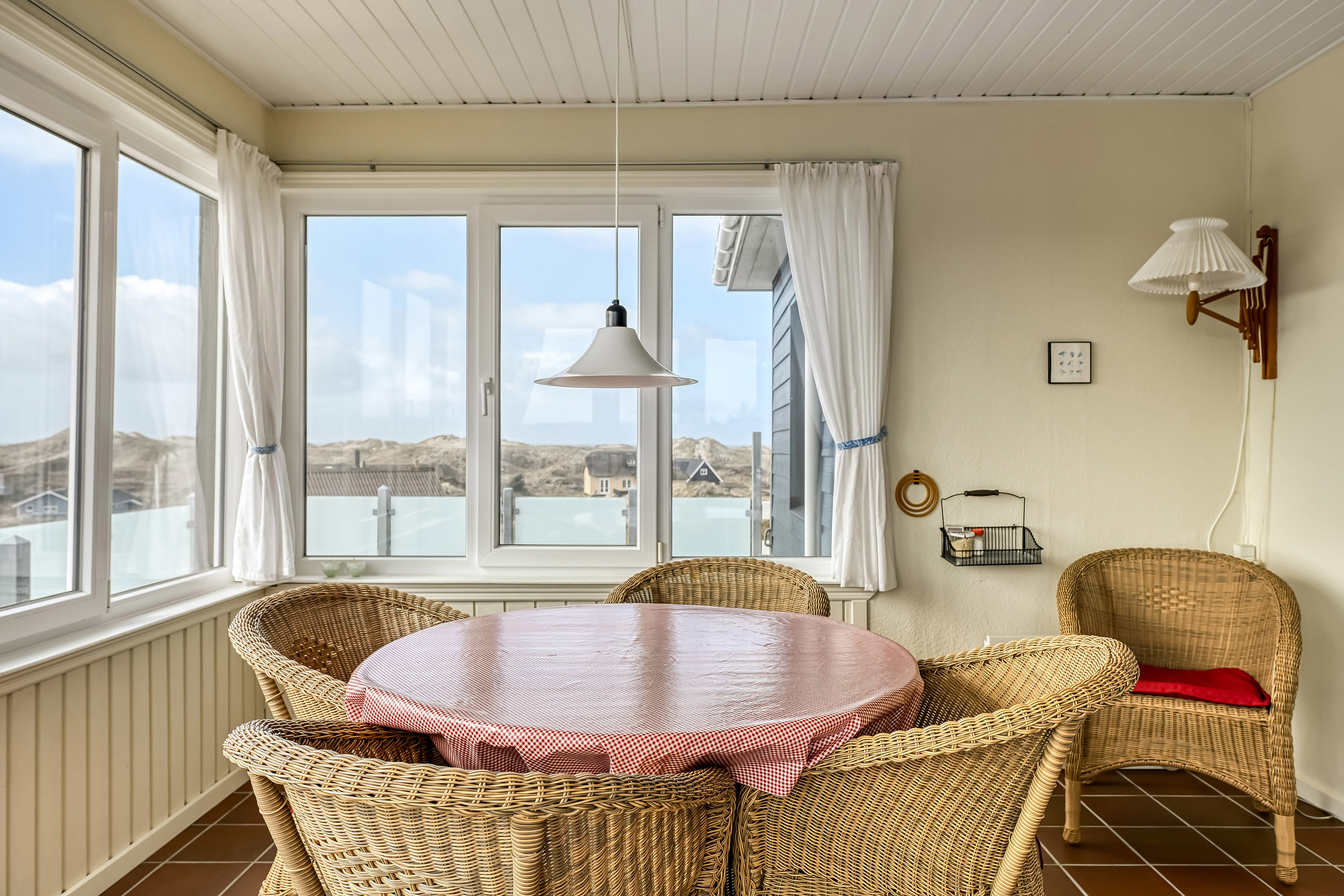 Fremhævet stue billede i fuldskærmstilstand. Billede af Nordvej 17A, 6853 Vejers Strand