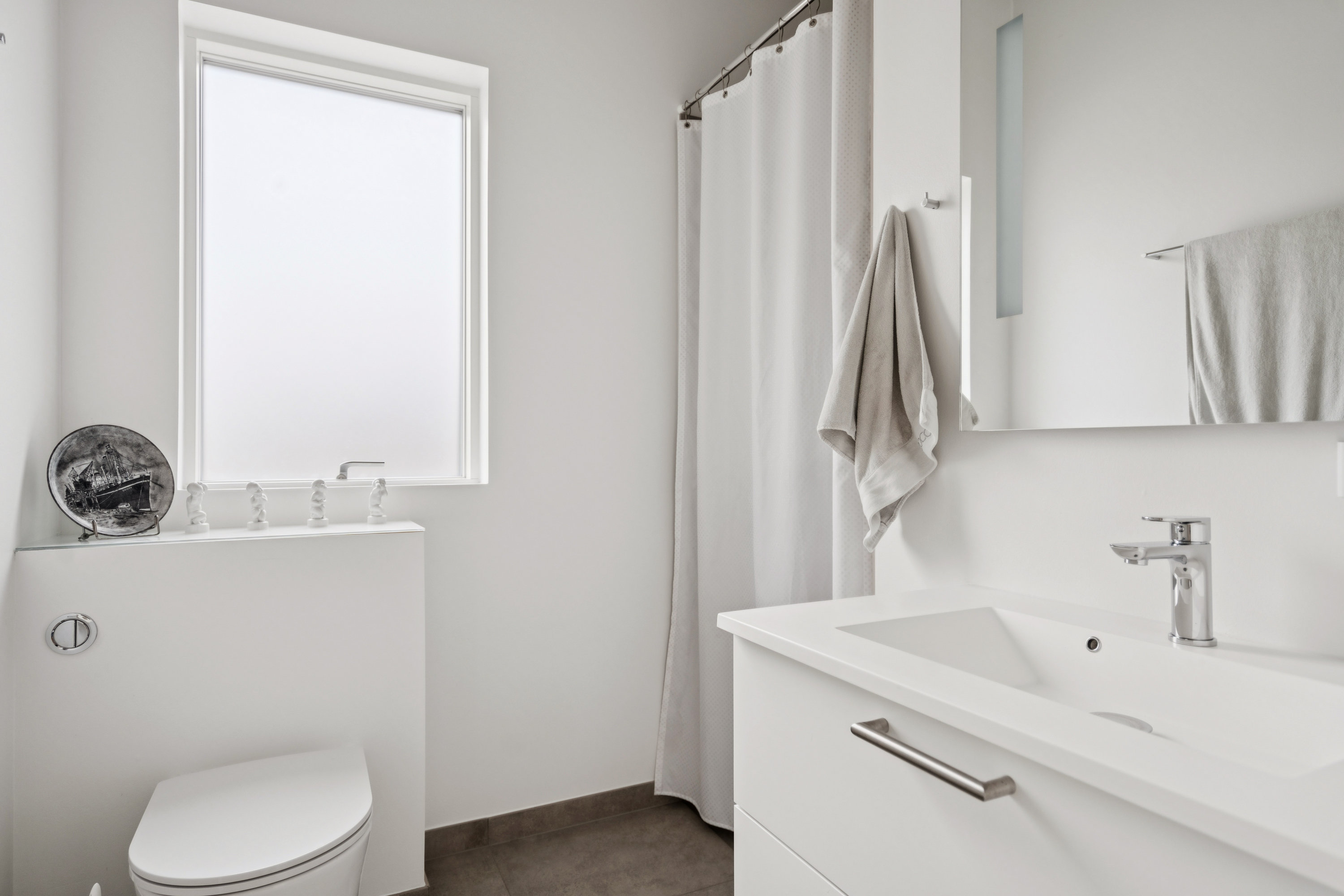 Fremhævet badeværelse billede i fuldskærmstilstand. Billede af Osbornsvej 89, 9370 Hals