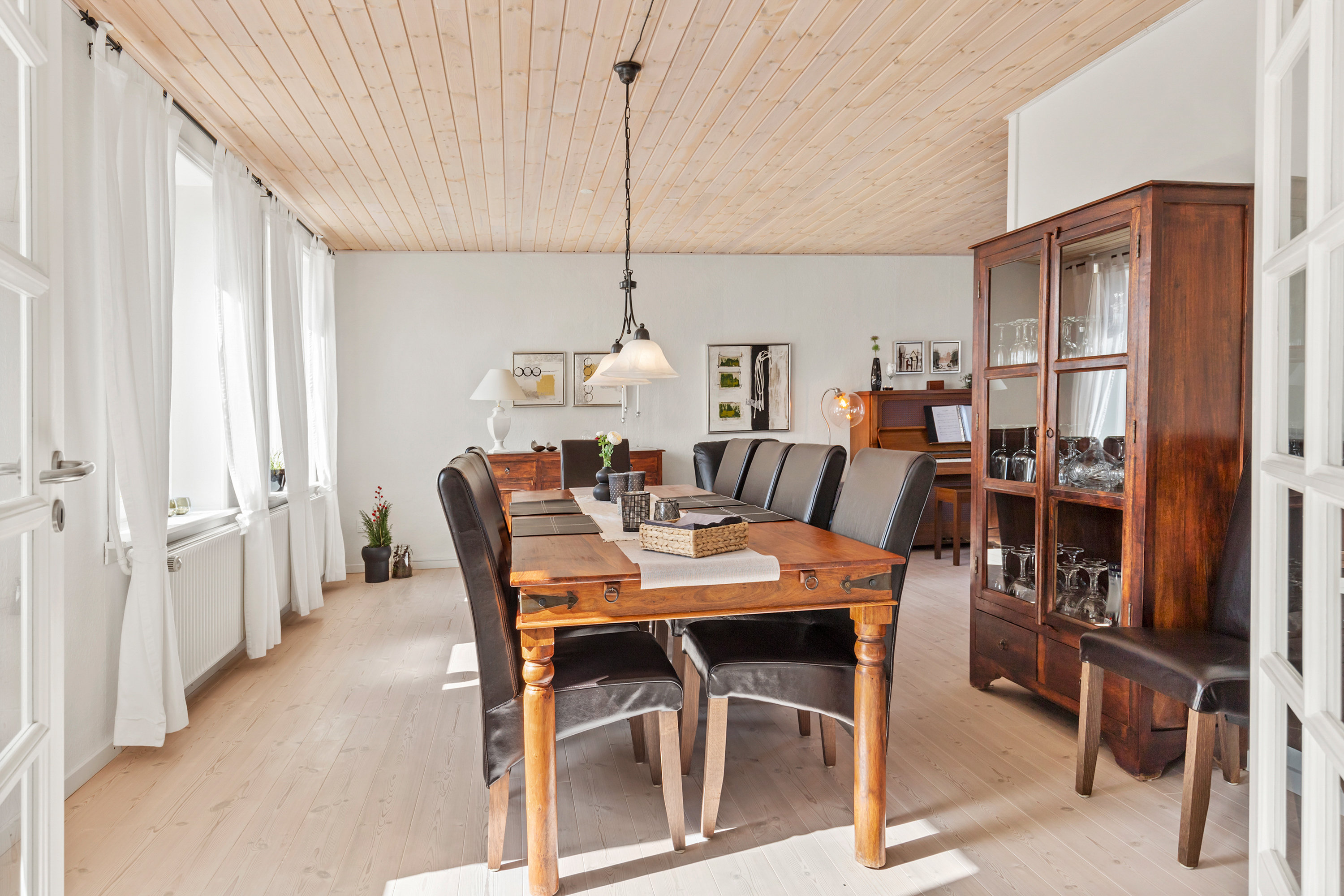 Fremhævet stue billede i fuldskærmstilstand. Billede af Gl Landevej 2, Klim, 9690 Fjerritslev