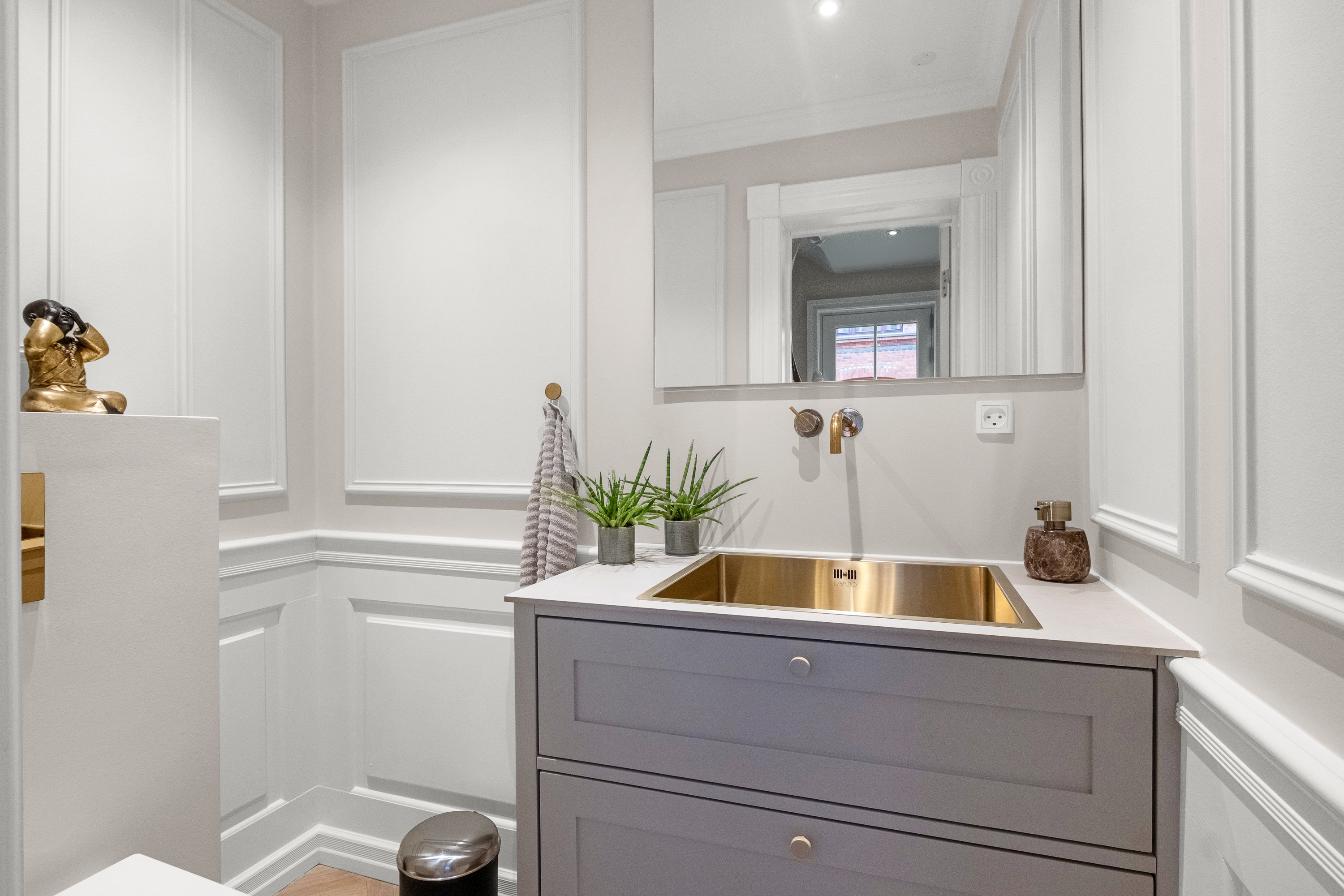 Fremhævet toilet billede i fuldskærmstilstand. Billede af Brammersgade 23, 8000 Aarhus C