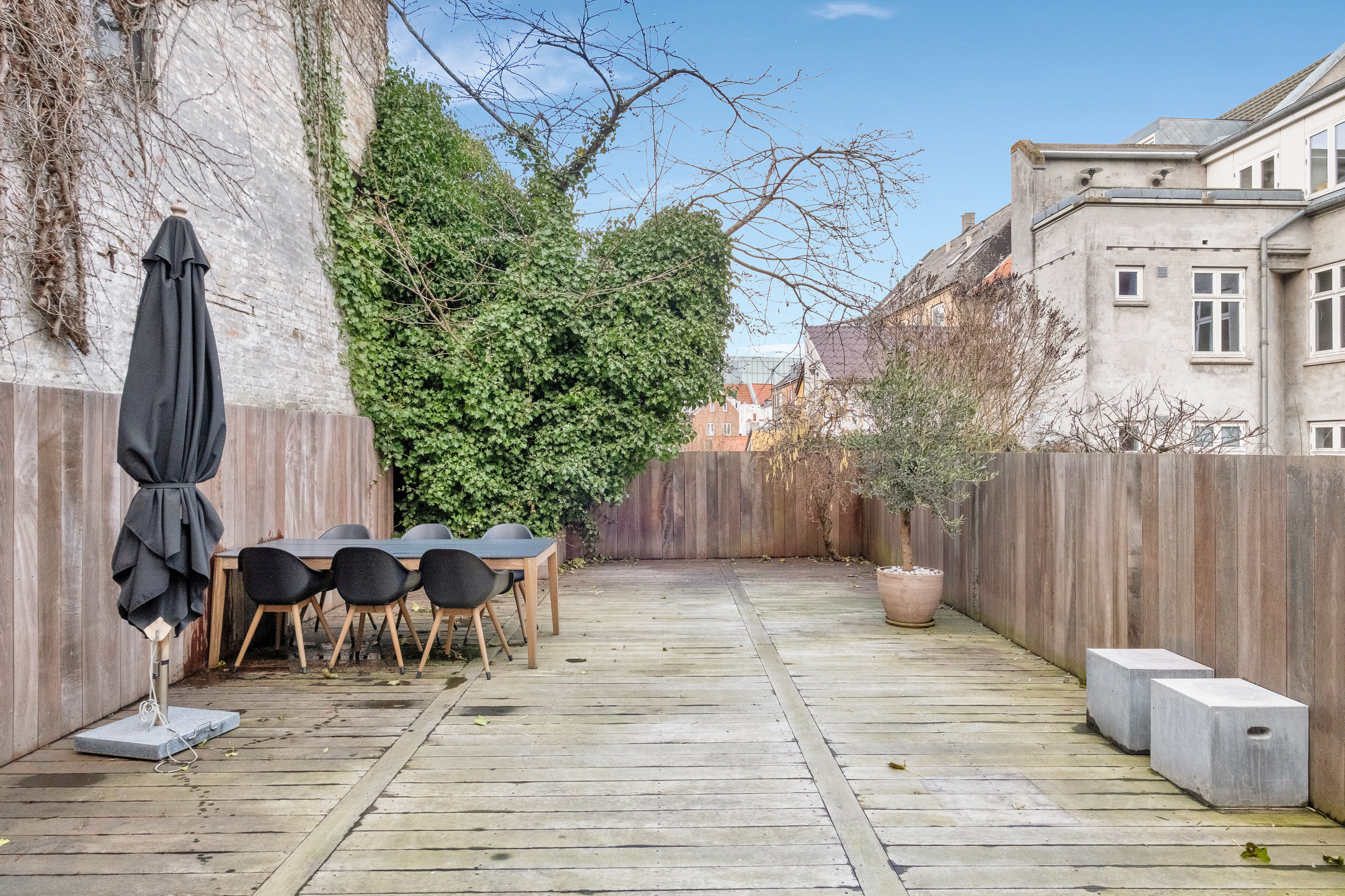 Fremhævet terrasse billede i fuldskærmstilstand. Billede af Brammersgade 23, 8000 Aarhus C