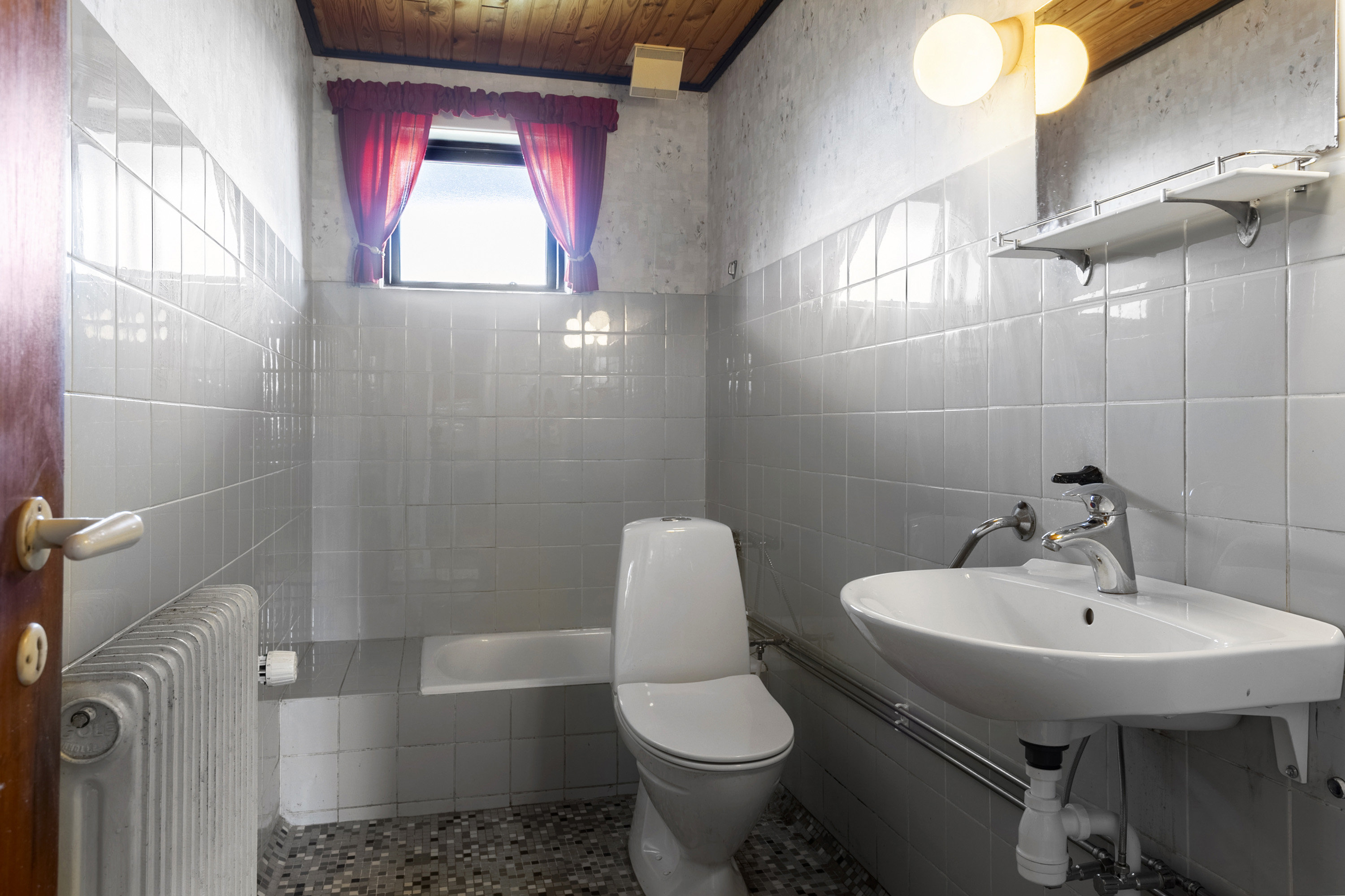 Fremhævet badeværelse billede i fuldskærmstilstand. Billede af Ladelundvej 102, Malt, 6600 Vejen