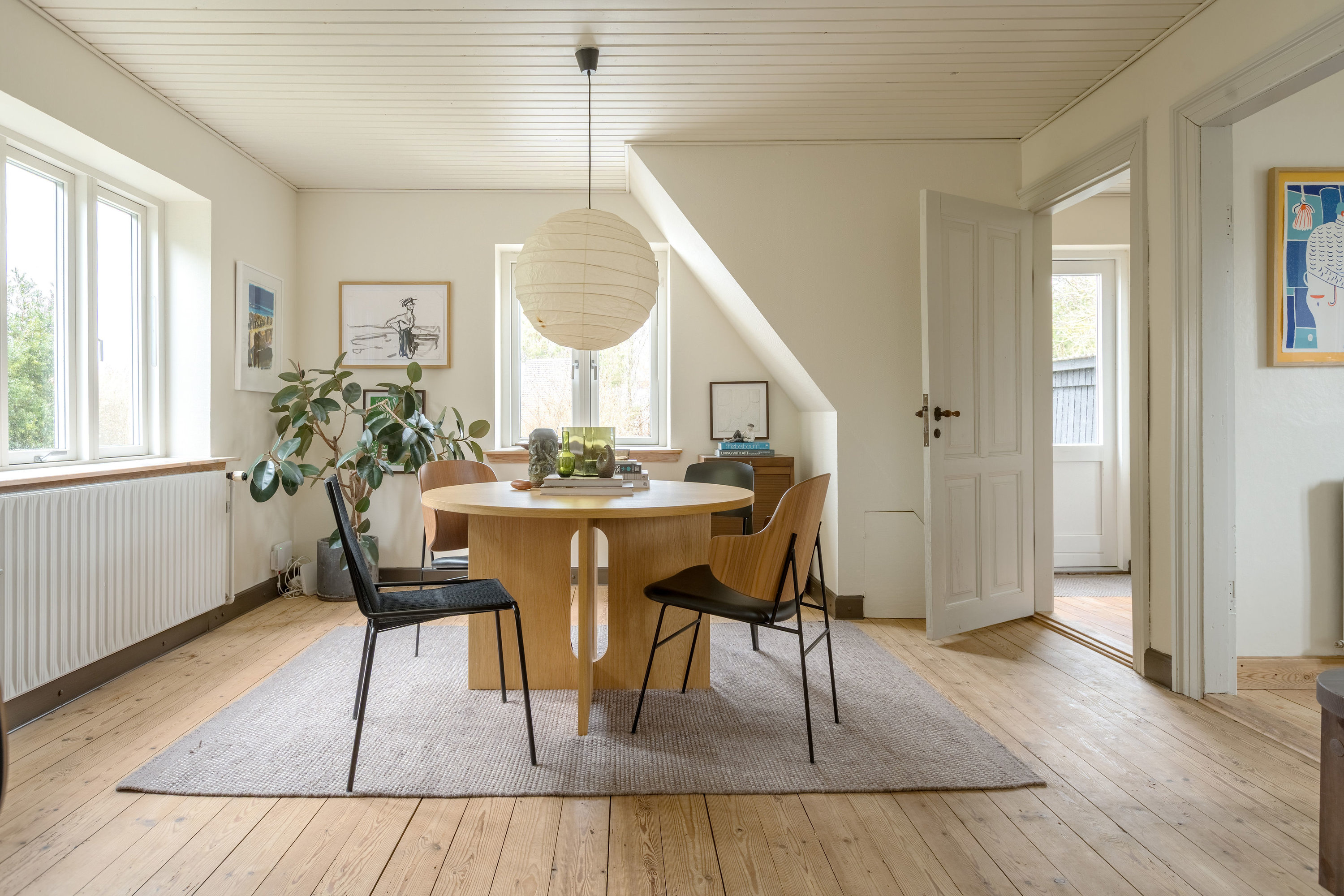 Fremhævet stue billede i fuldskærmstilstand. Billede af Lindekrogvej 4, Vinstrup, 4250 Fuglebjerg