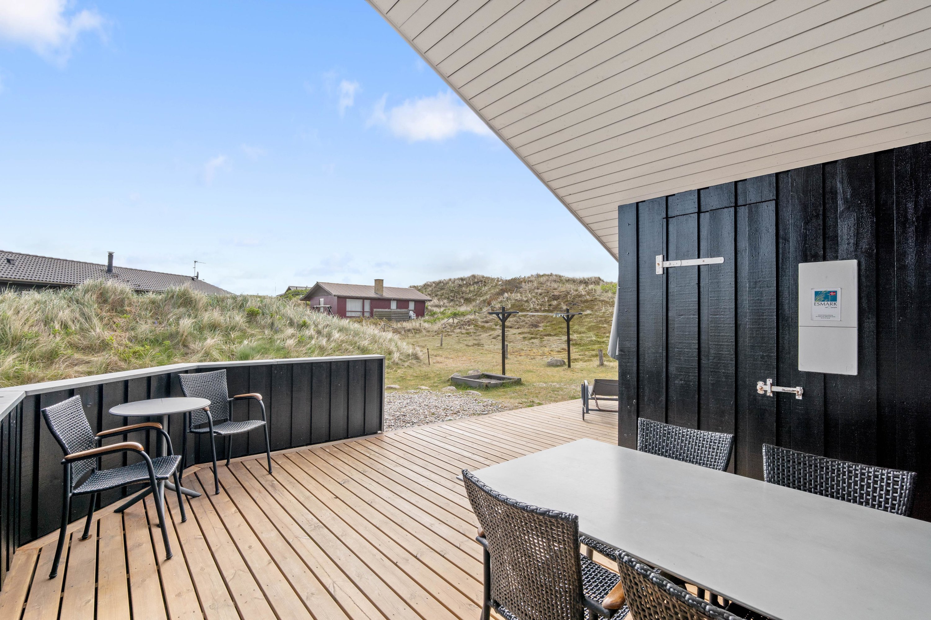 Fremhævet  billede i fuldskærmstilstand. Billede af Rauhesvej 55, Bjerregaard, 6960 Hvide Sande