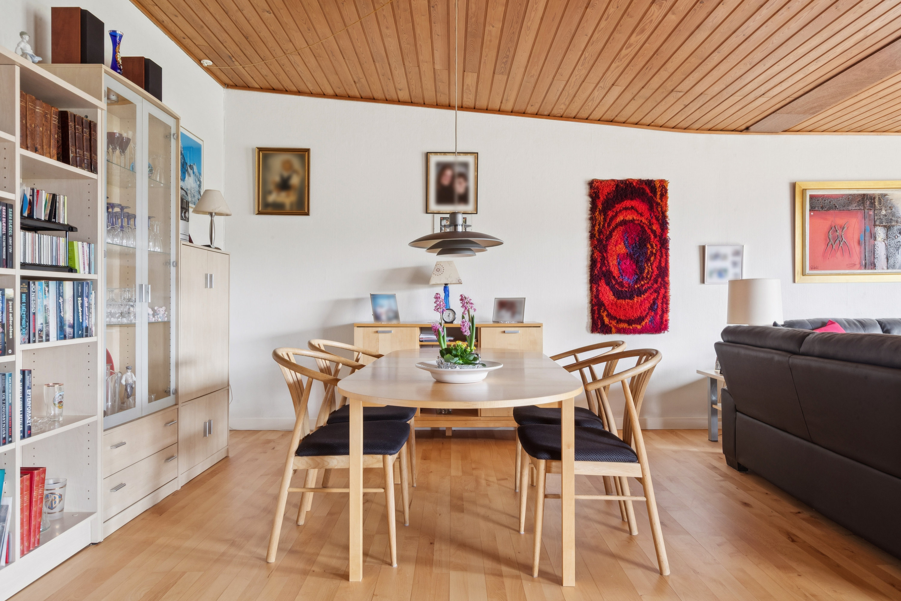 Fremhævet stue billede i fuldskærmstilstand. Billede af Strandskolevej 172, 2660 Brøndby Strand