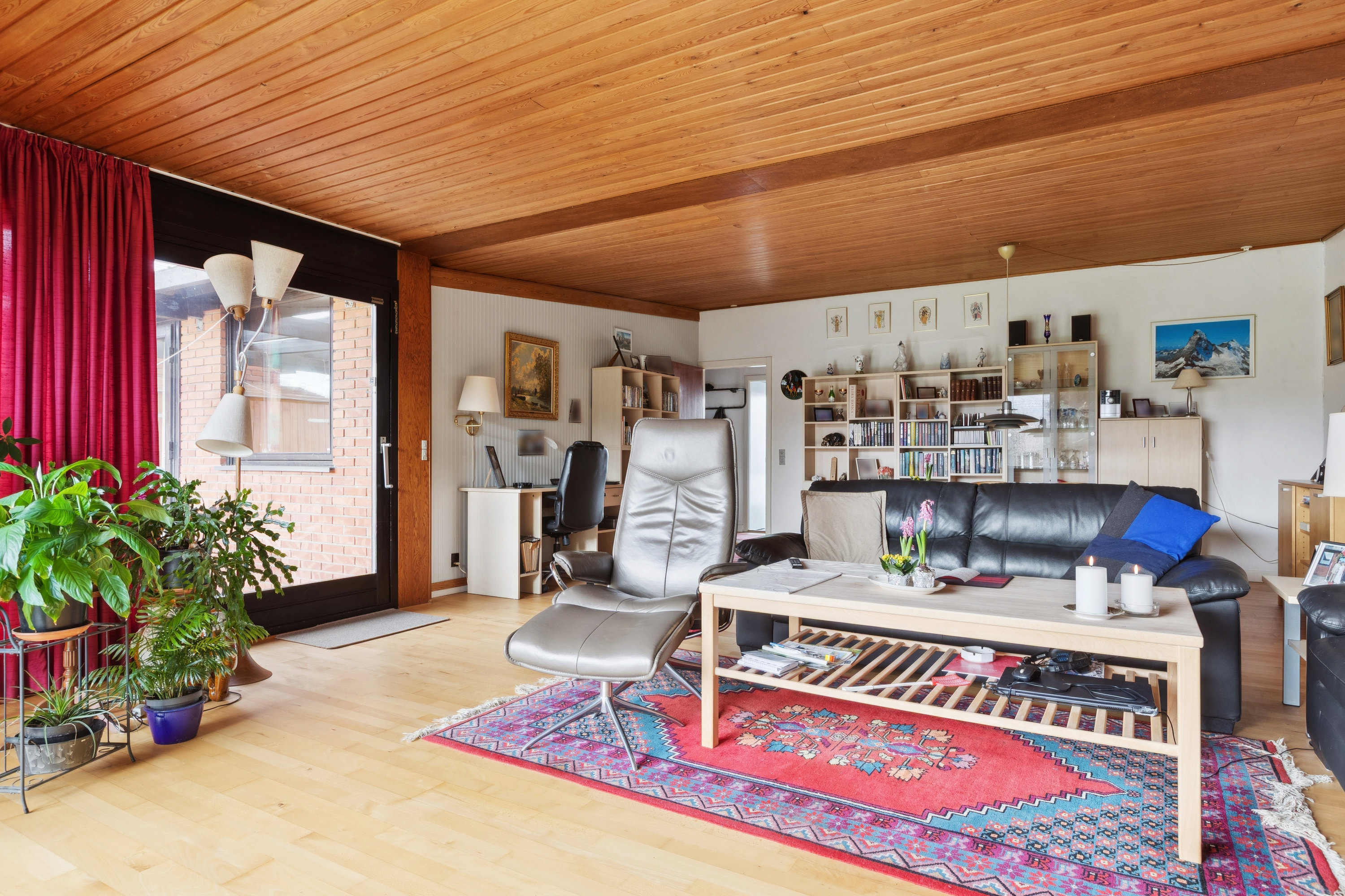 Fremhævet stue billede i fuldskærmstilstand. Billede af Strandskolevej 172, 2660 Brøndby Strand