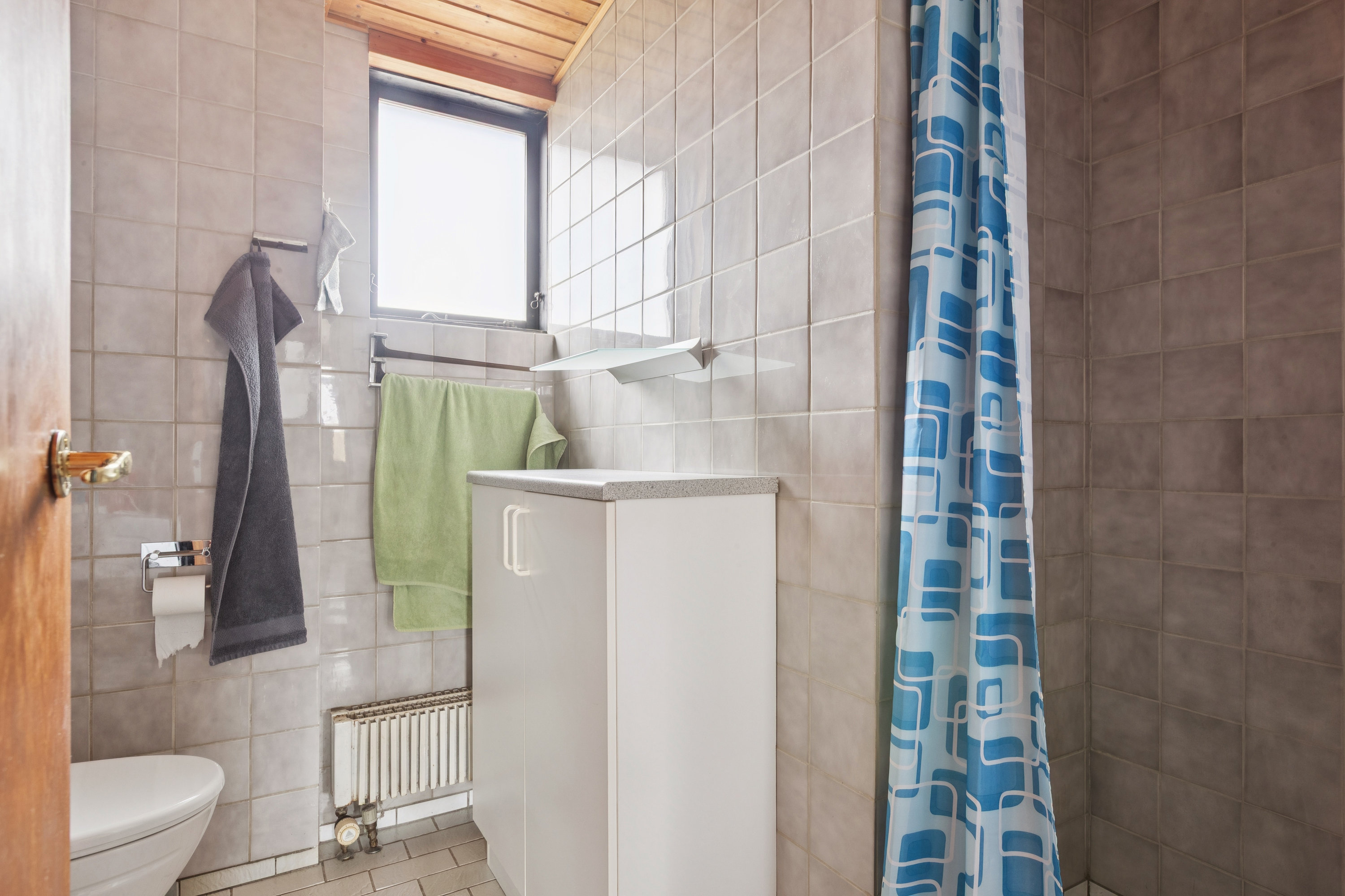 Fremhævet badeværelse billede i fuldskærmstilstand. Billede af Strandskolevej 172, 2660 Brøndby Strand