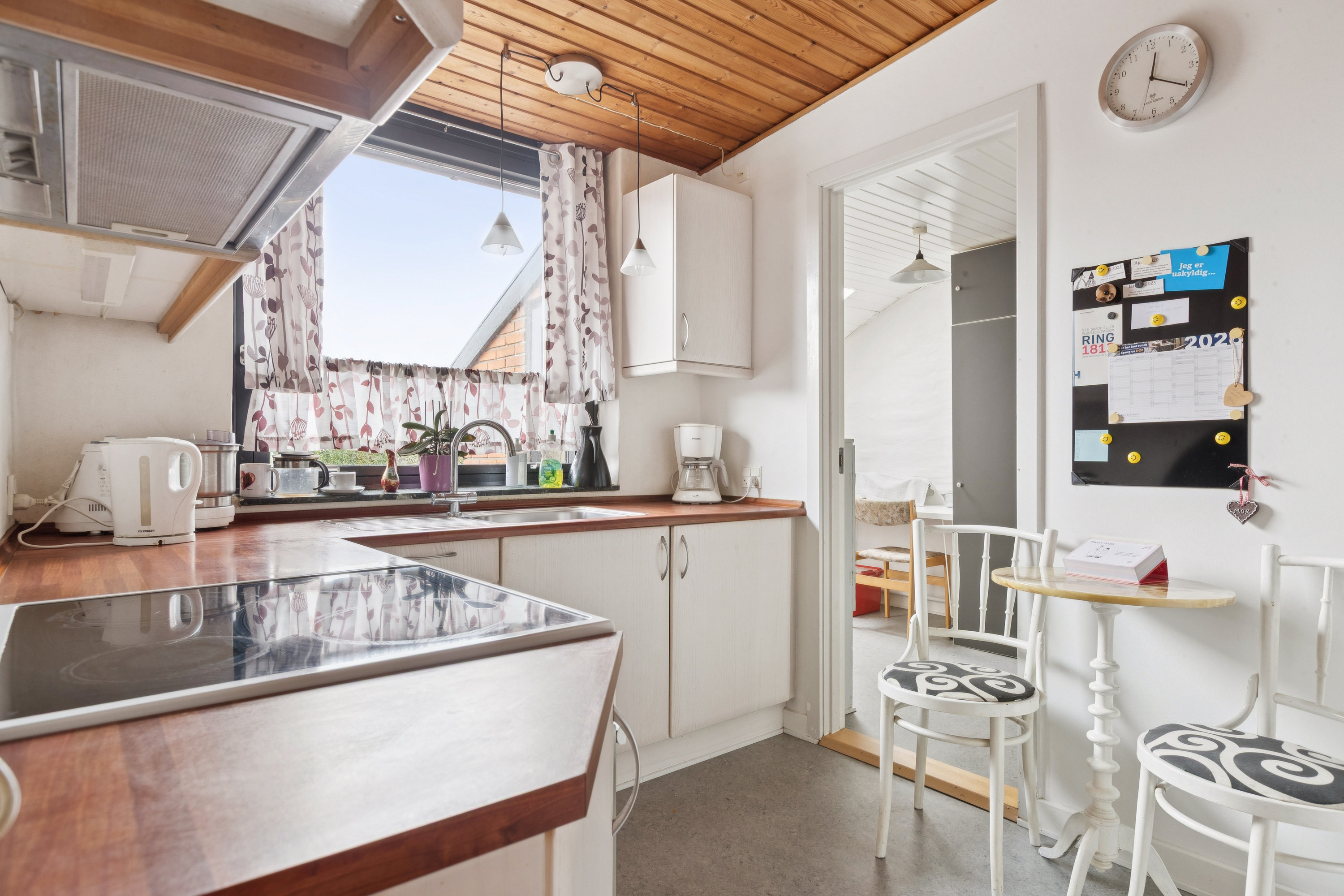 Fremhævet køkken billede i fuldskærmstilstand. Billede af Strandskolevej 172, 2660 Brøndby Strand