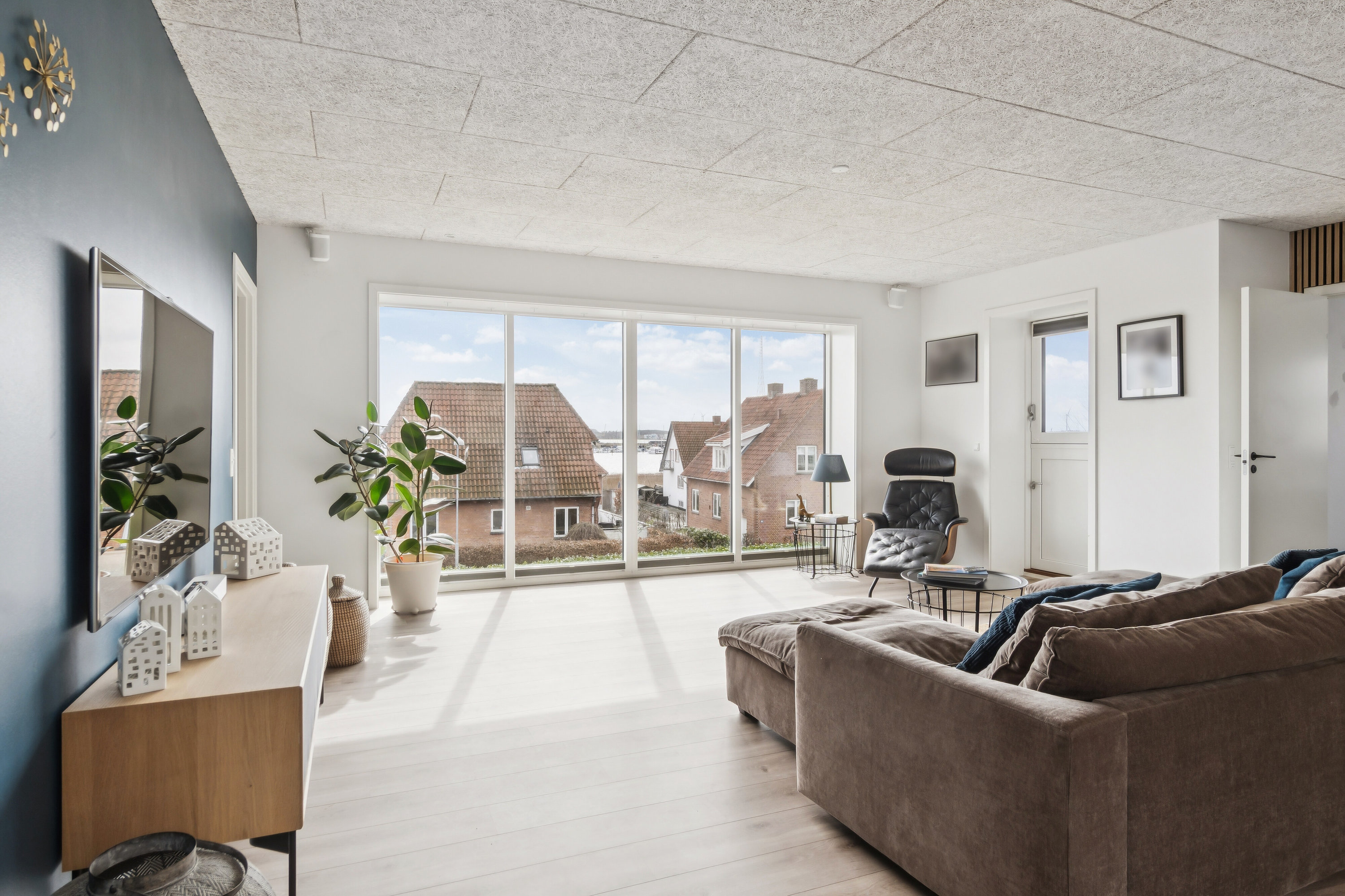 Fremhævet stue billede i fuldskærmstilstand. Billede af Lundevej 28, 4400 Kalundborg