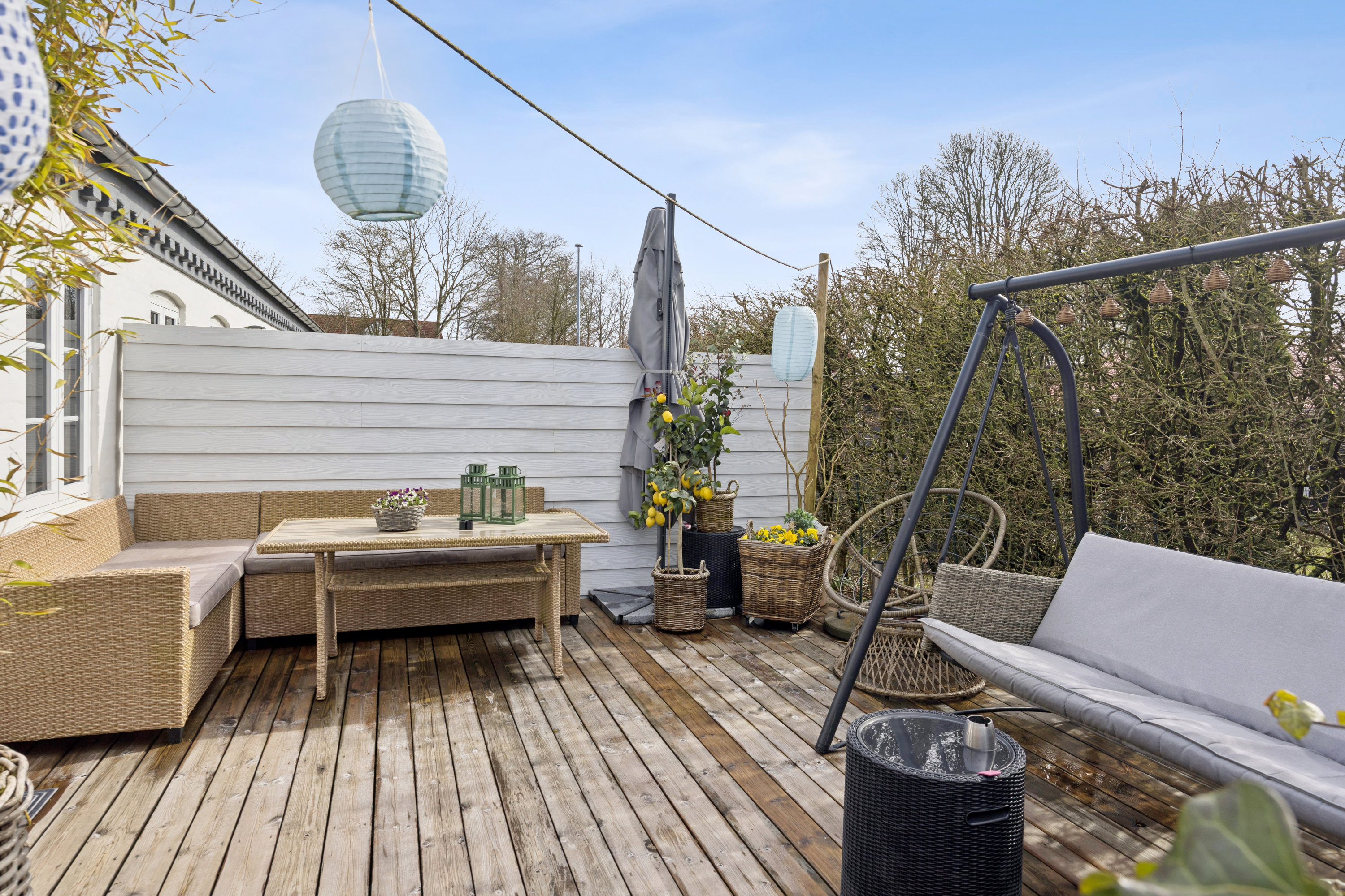 Fremhævet terrasse billede i fuldskærmstilstand. Billede af Nøvlingvej 124B, Nøvling, 9260 Gistrup