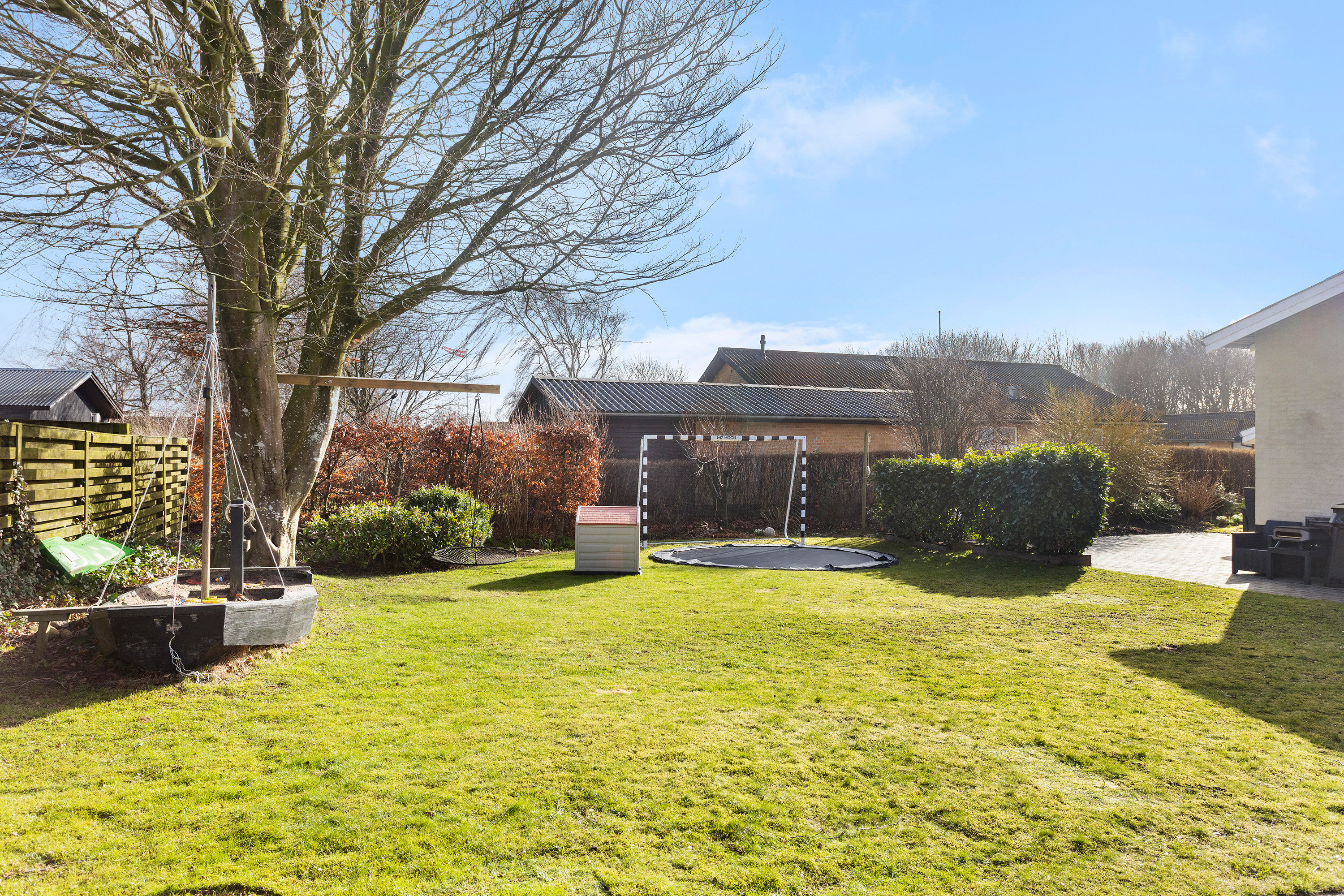 Fremhævet have billede i fuldskærmstilstand. Billede af Gyvelvej 16, Serritslev, 9700 Brønderslev