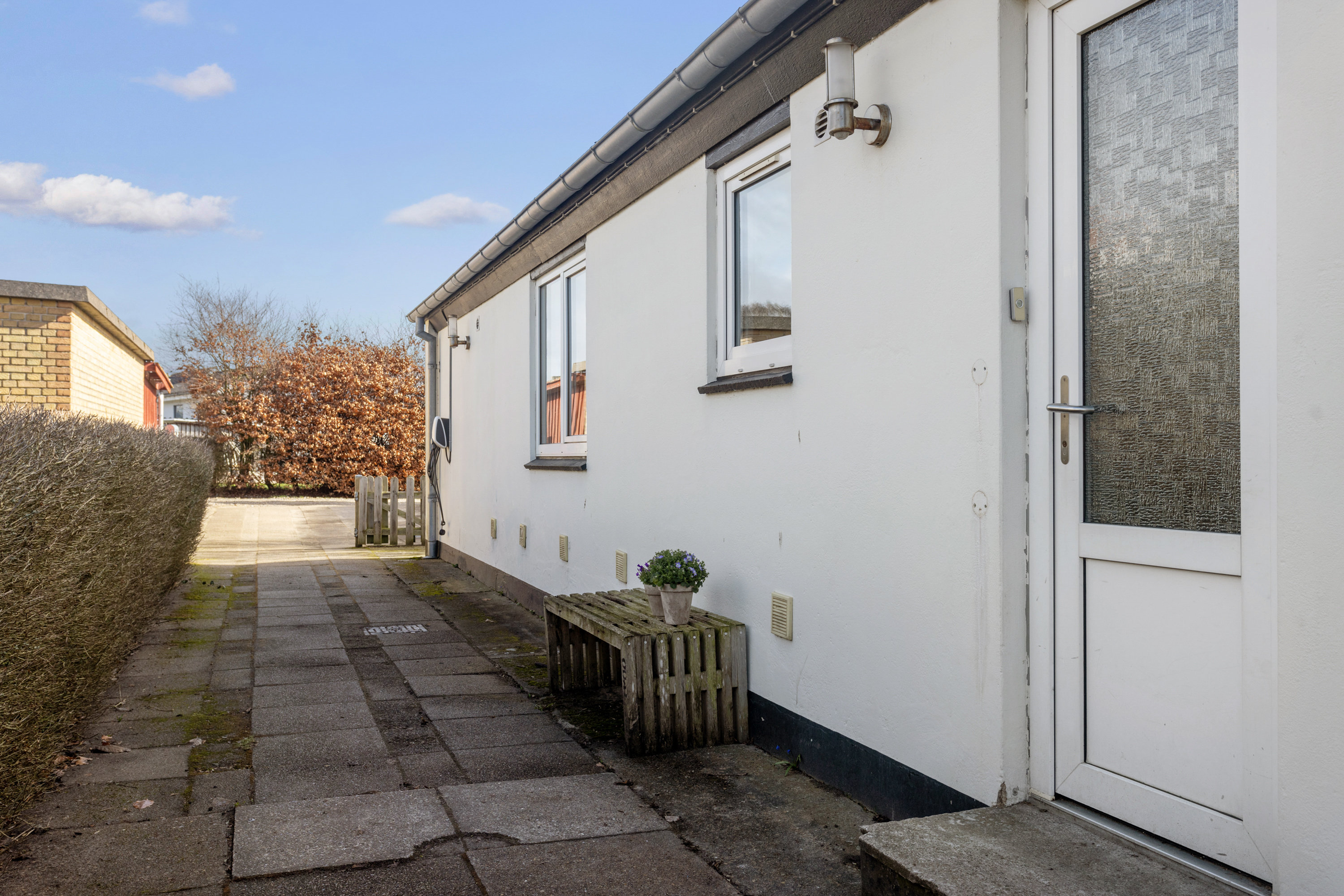 Fremhævet facade billede i fuldskærmstilstand. Billede af Kålundsvej 5, 9700 Brønderslev