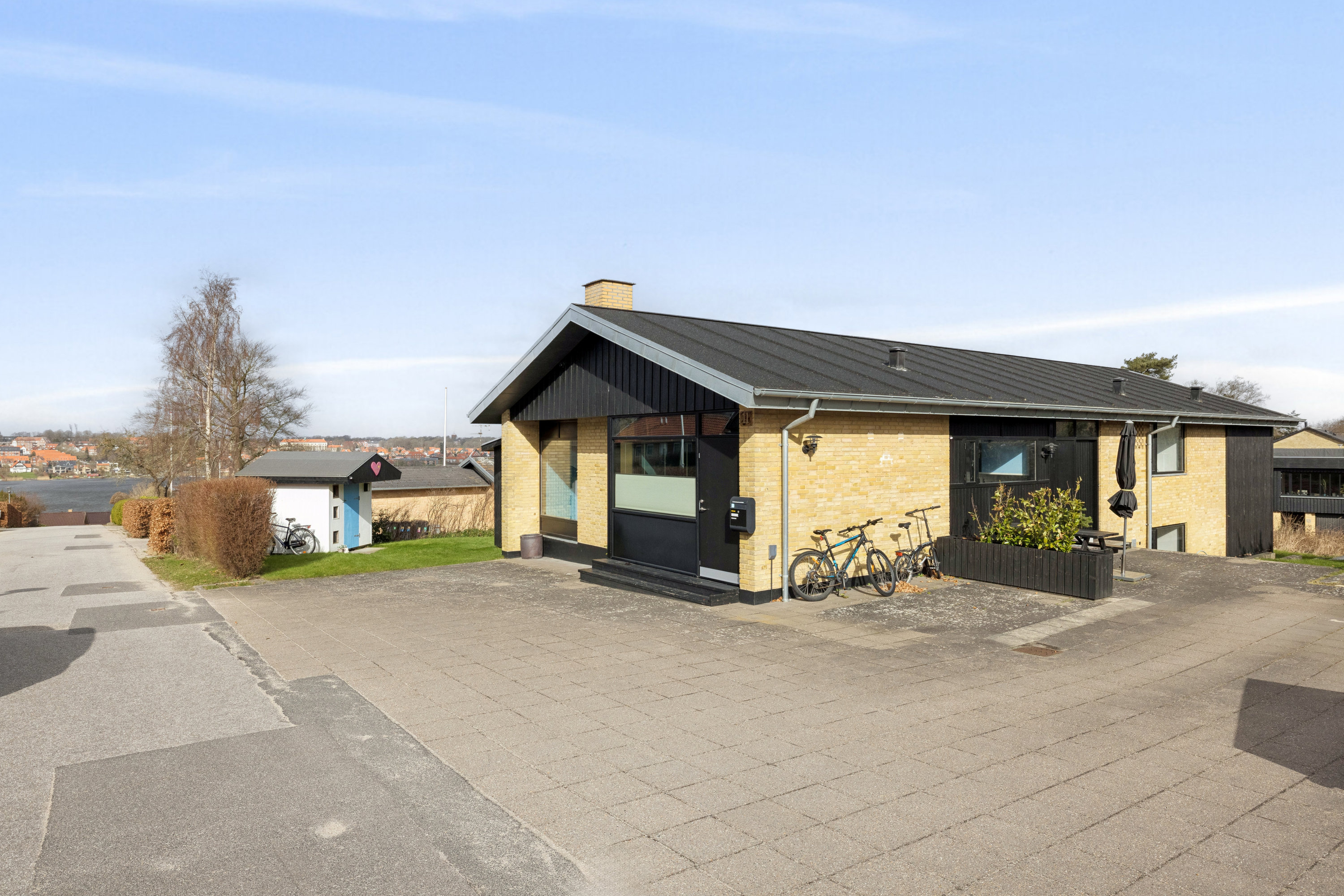 Fremhævet andet billede i fuldskærmstilstand. Billede af Helvegshøjen 11, 8800 Viborg