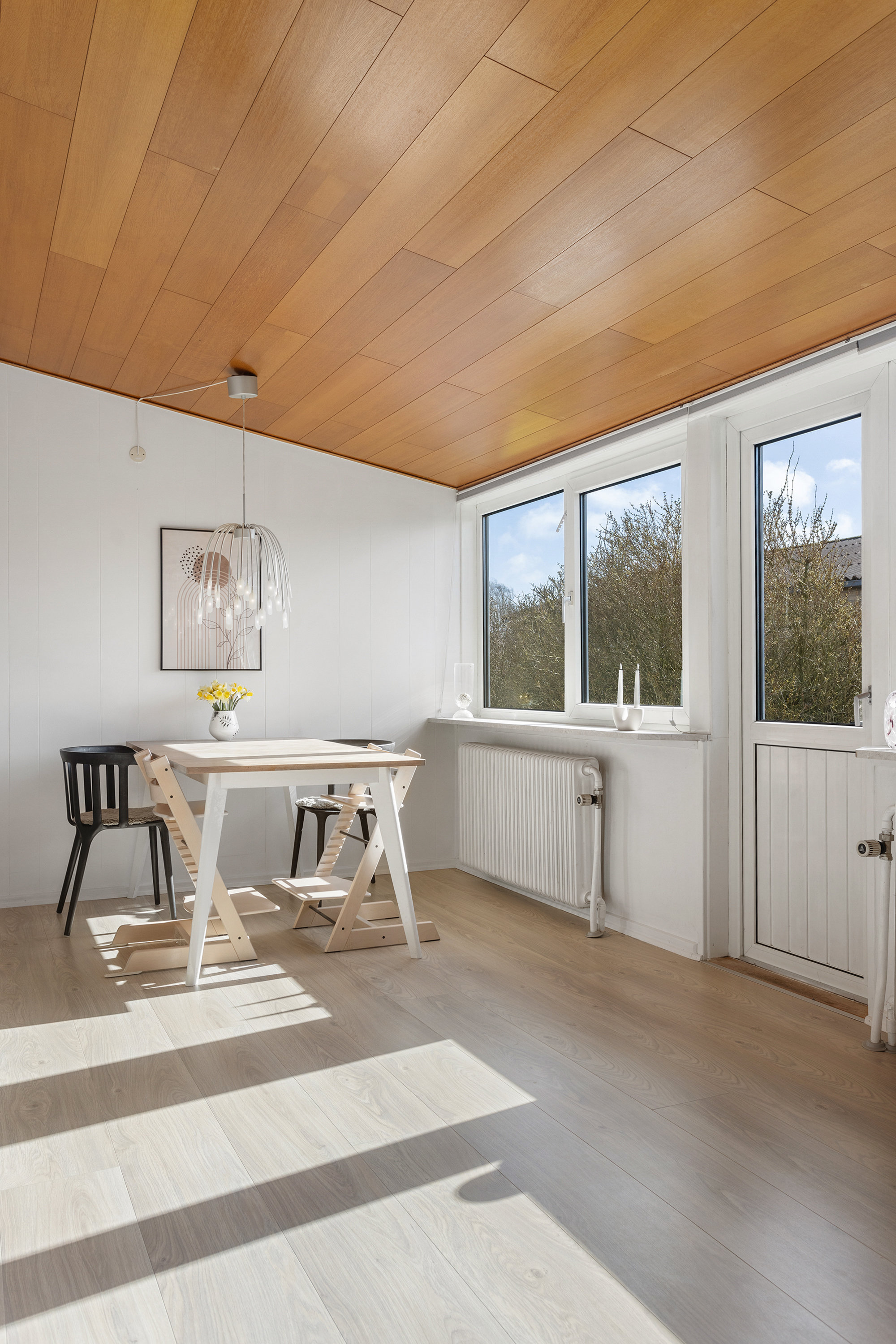 Fremhævet stue billede i fuldskærmstilstand. Billede af Kålundsvej 5, 9700 Brønderslev