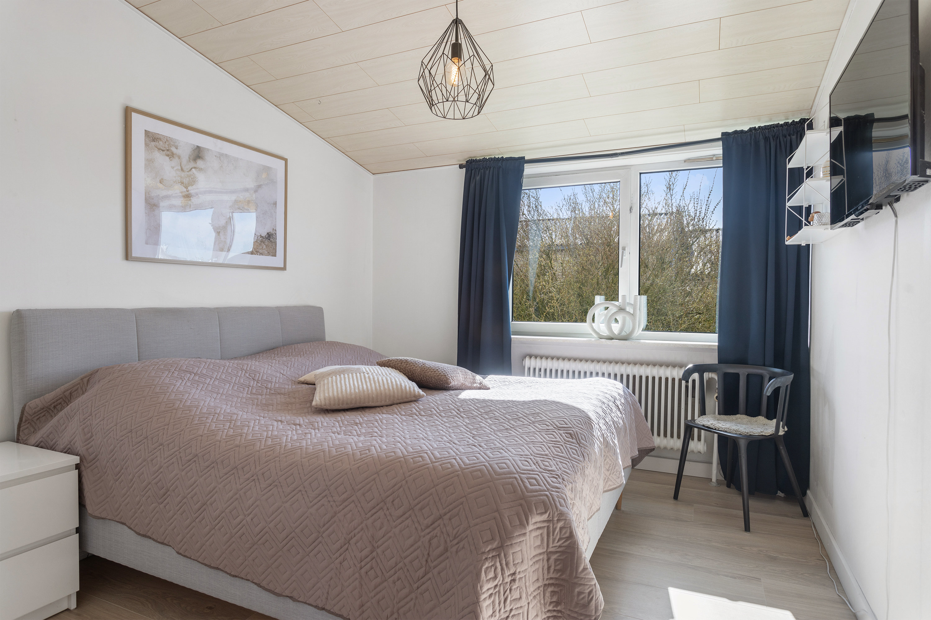 Fremhævet soveværelse billede i fuldskærmstilstand. Billede af Kålundsvej 5, 9700 Brønderslev