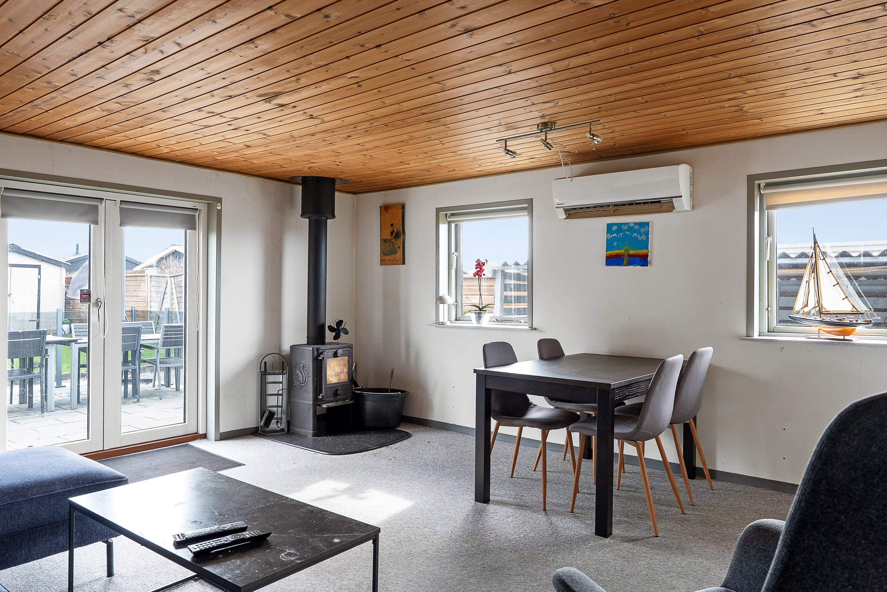 Fremhævet stue billede i fuldskærmstilstand. Billede af Strandbyvej 29, Jørgensø Strand, 5450 Otterup