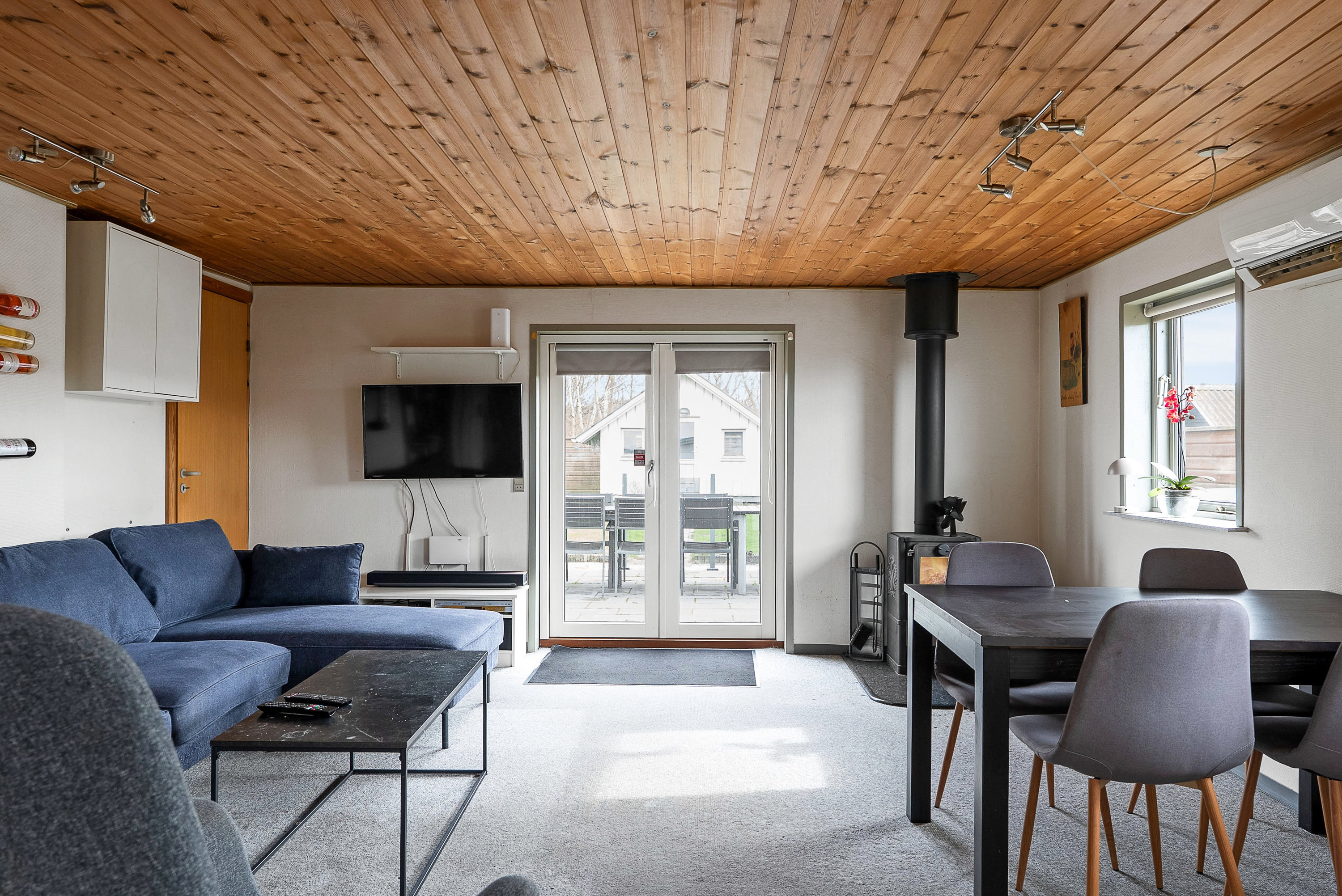 Fremhævet stue billede i fuldskærmstilstand. Billede af Strandbyvej 29, Jørgensø Strand, 5450 Otterup