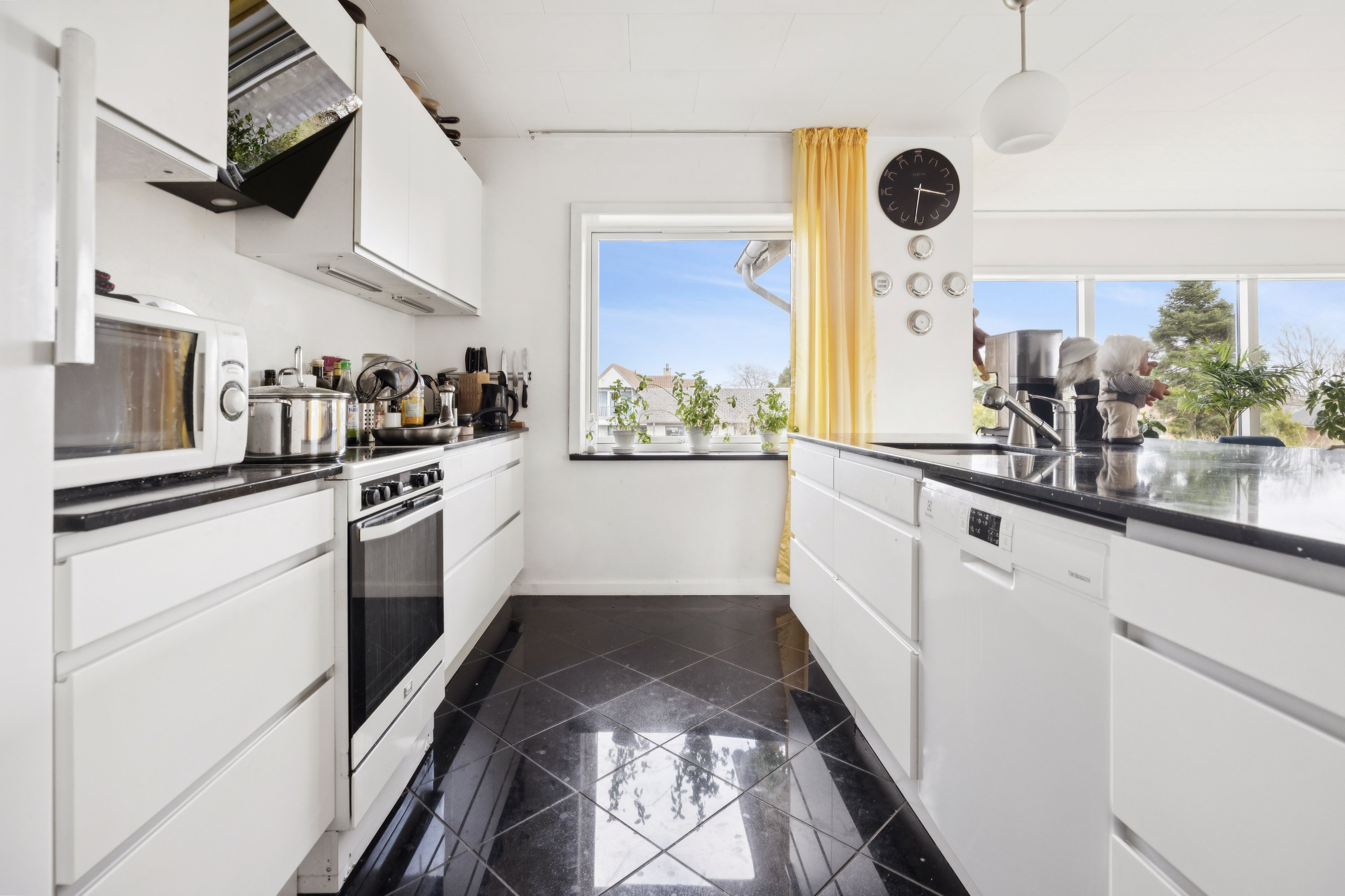 Fremhævet køkken billede i fuldskærmstilstand. Billede af Gyvelvej 30, 9400 Nørresundby