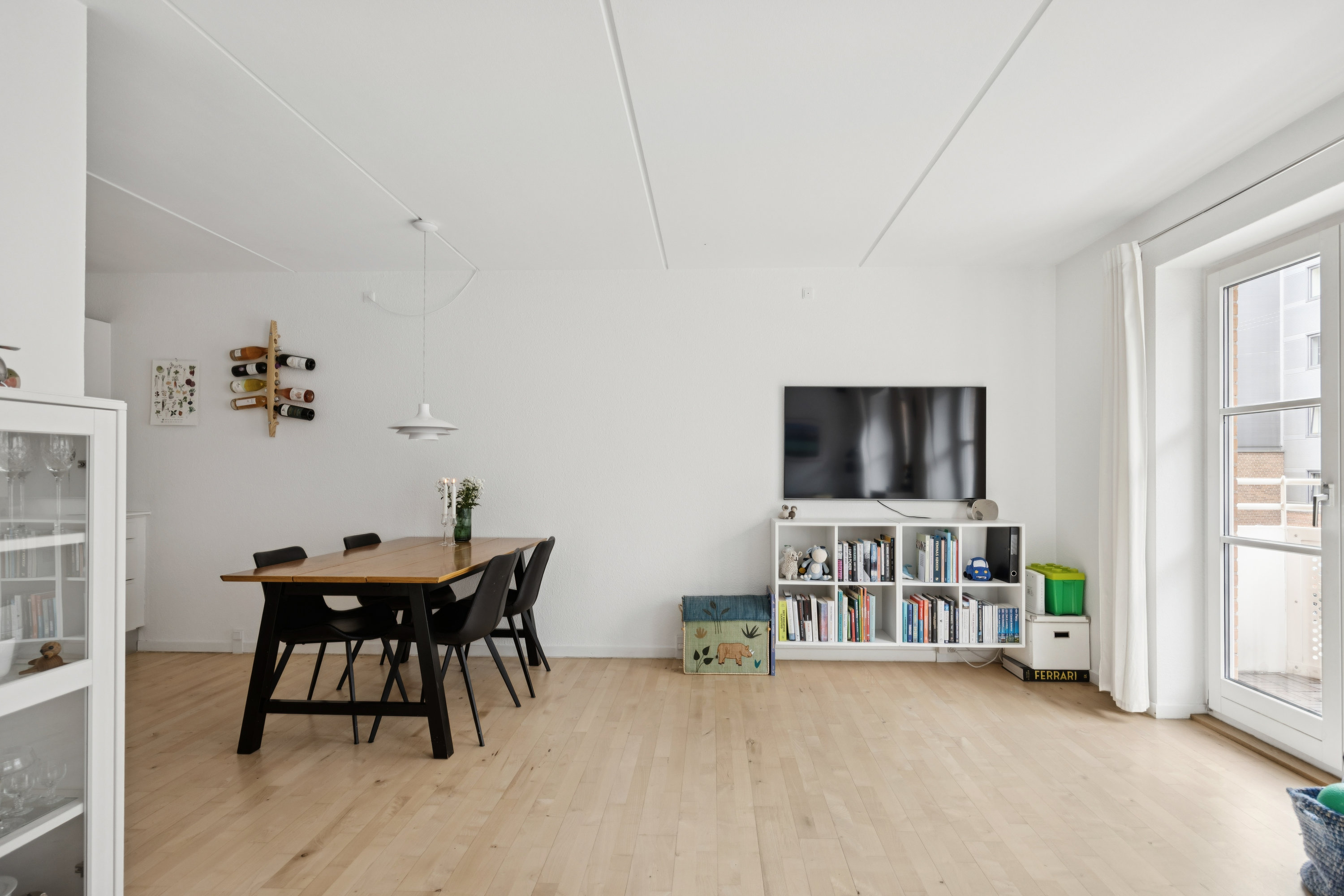 Fremhævet stue billede i fuldskærmstilstand. Billede af Mariendalsvej 50H, 1. mf., 2000 Frederiksberg