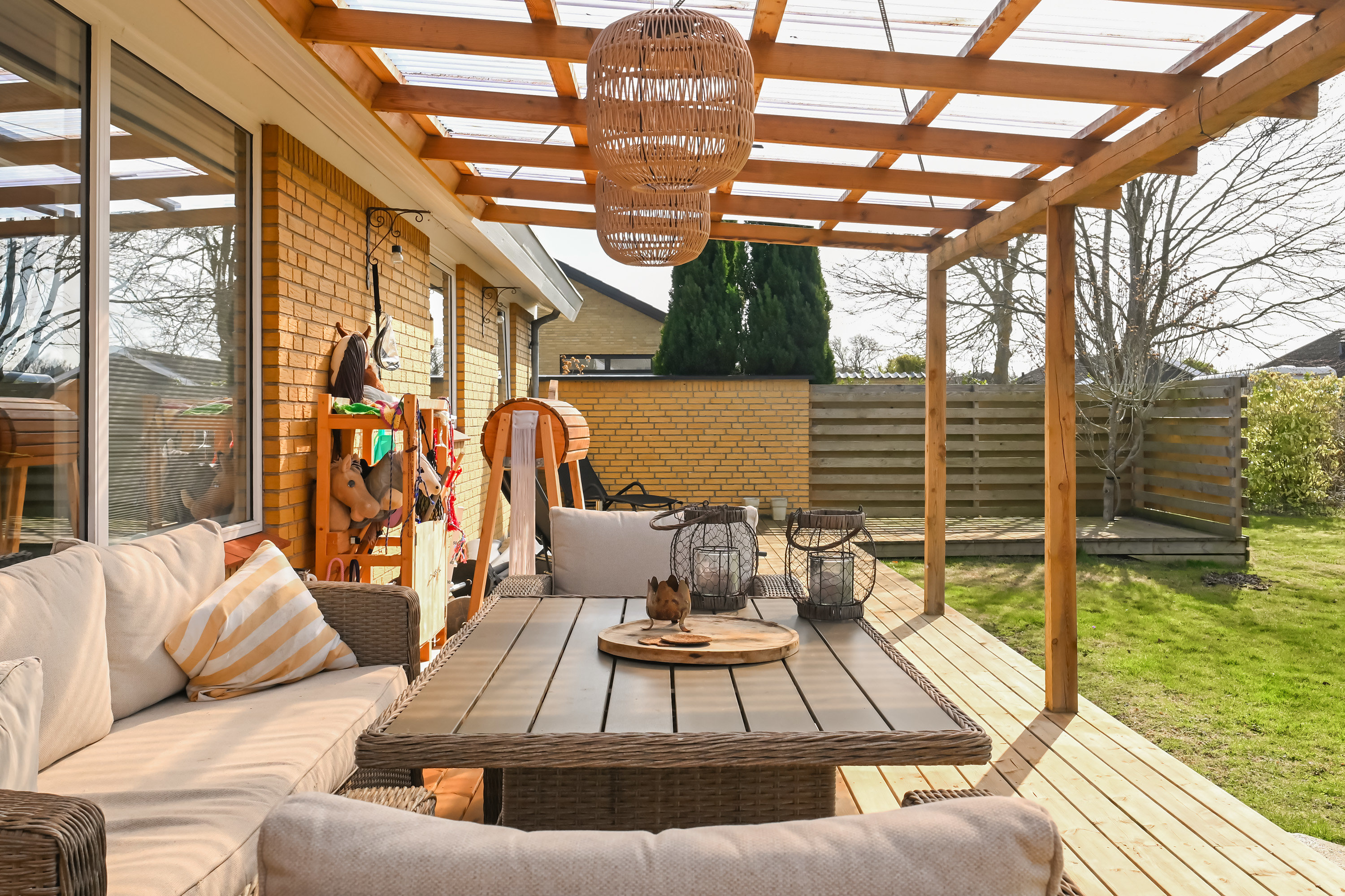 Fremhævet overdækket terrasse billede i fuldskærmstilstand. Billede af Vandværksvej 71, Bangsebro, 4800 Nykøbing F