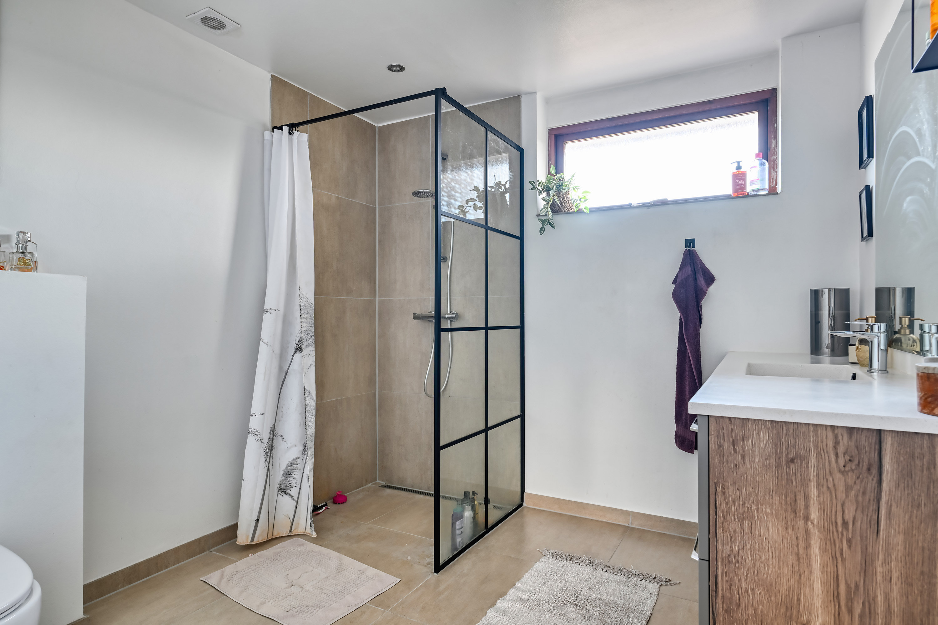 Fremhævet badeværelse billede i fuldskærmstilstand. Billede af Vandværksvej 71, Bangsebro, 4800 Nykøbing F