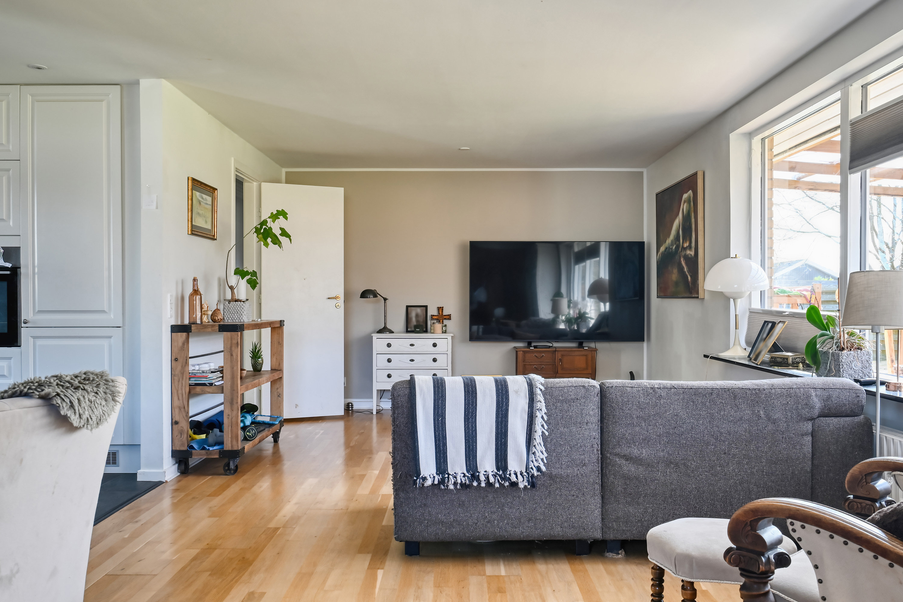 Fremhævet stue billede i fuldskærmstilstand. Billede af Vandværksvej 71, Bangsebro, 4800 Nykøbing F