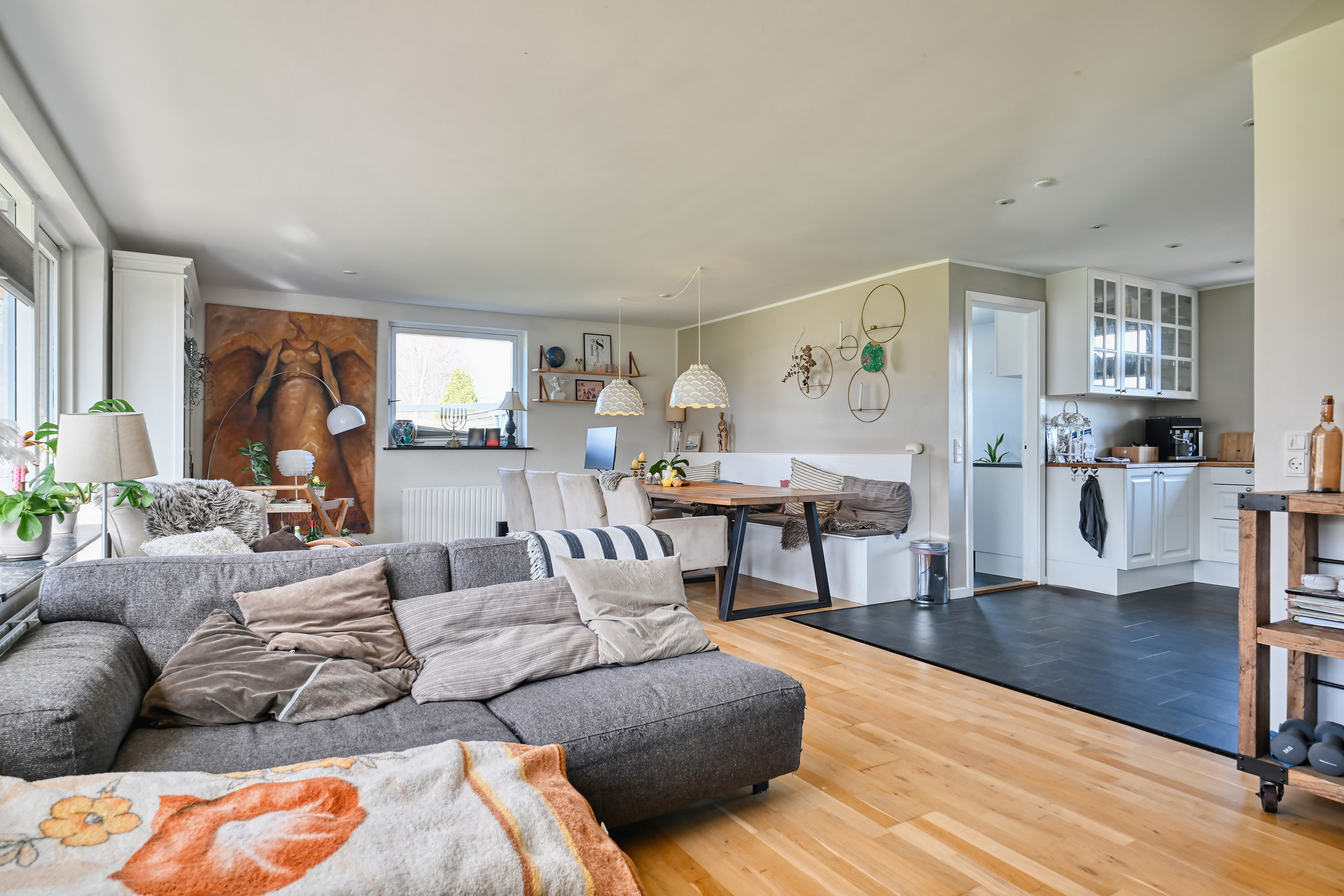 Fremhævet stue billede i fuldskærmstilstand. Billede af Vandværksvej 71, Bangsebro, 4800 Nykøbing F