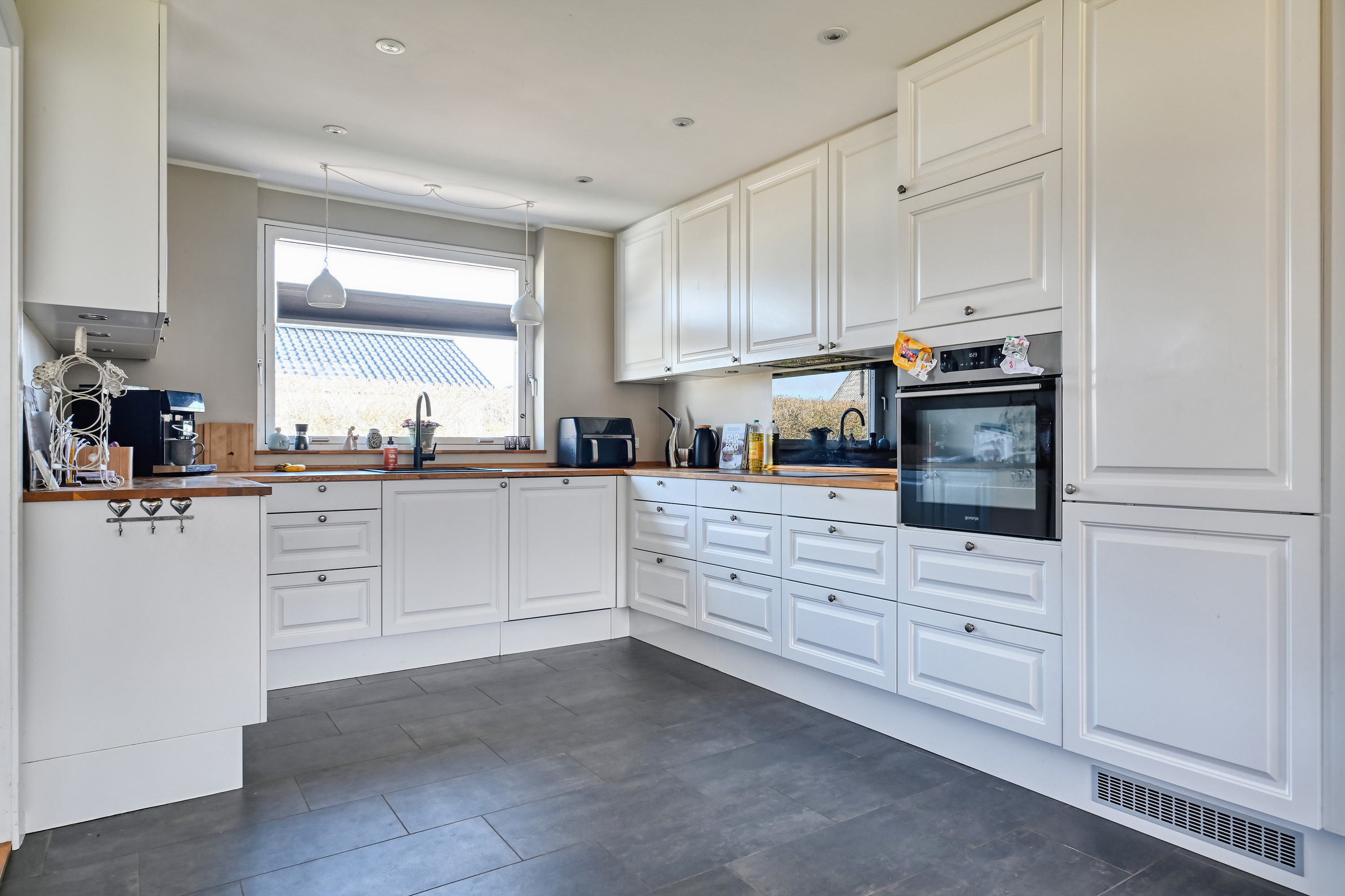 Fremhævet køkken billede i fuldskærmstilstand. Billede af Vandværksvej 71, Bangsebro, 4800 Nykøbing F