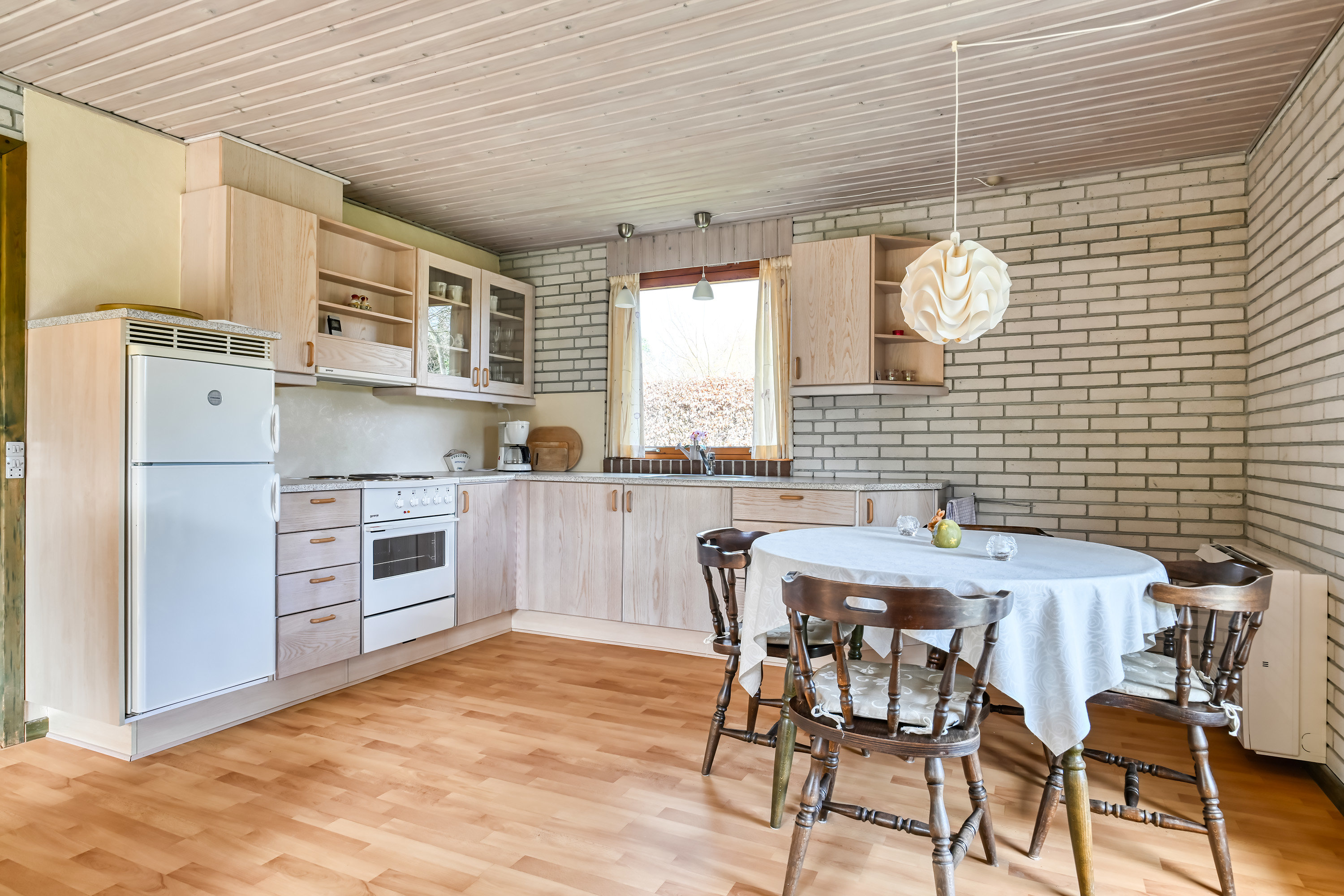 Fremhævet køkken billede i fuldskærmstilstand. Billede af Gøgevænget 7, Elkenøre, 4872 Idestrup