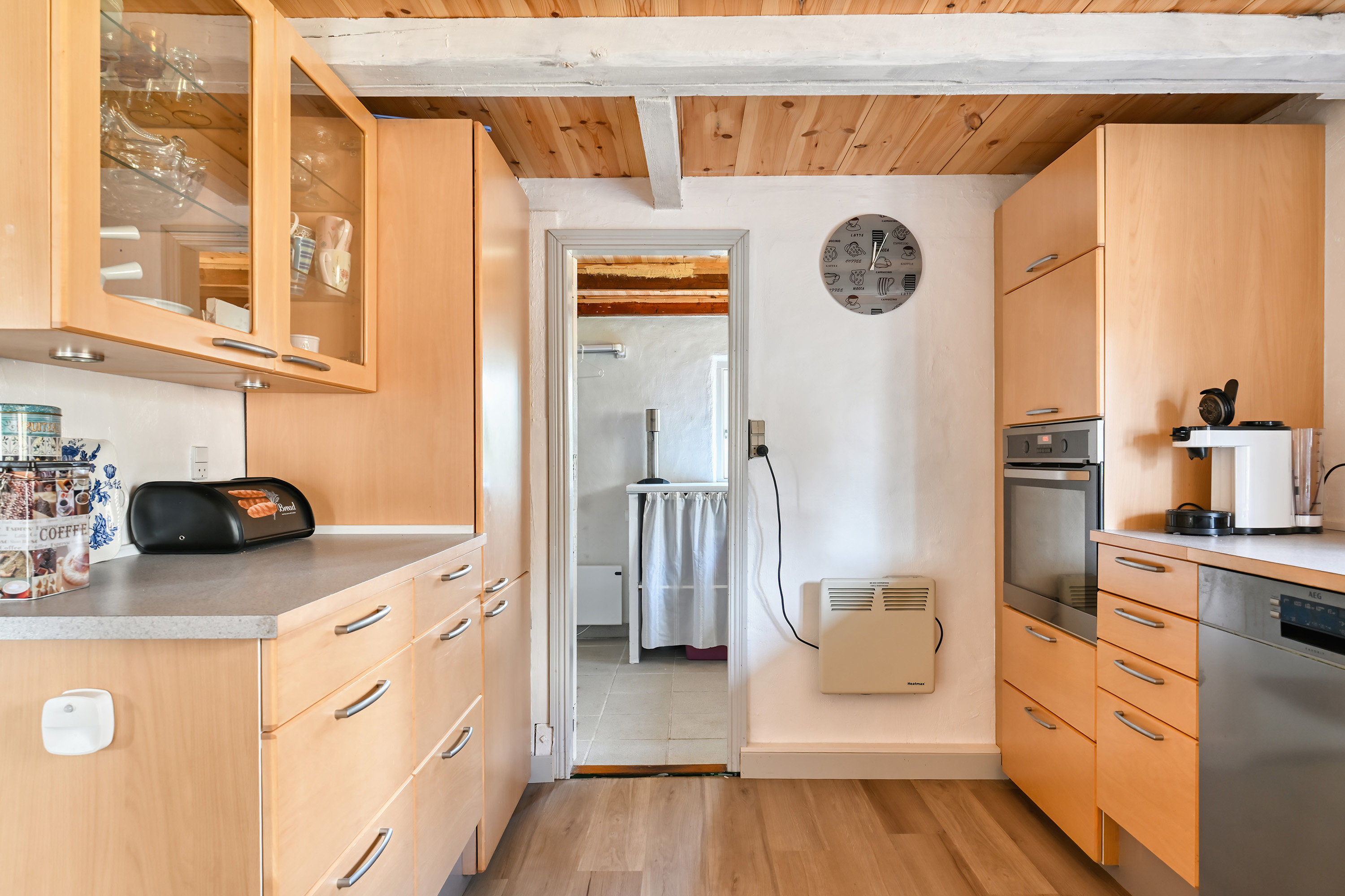 Fremhævet køkken billede i fuldskærmstilstand. Billede af Pionervej 8, Gedesby, 4874 Gedser