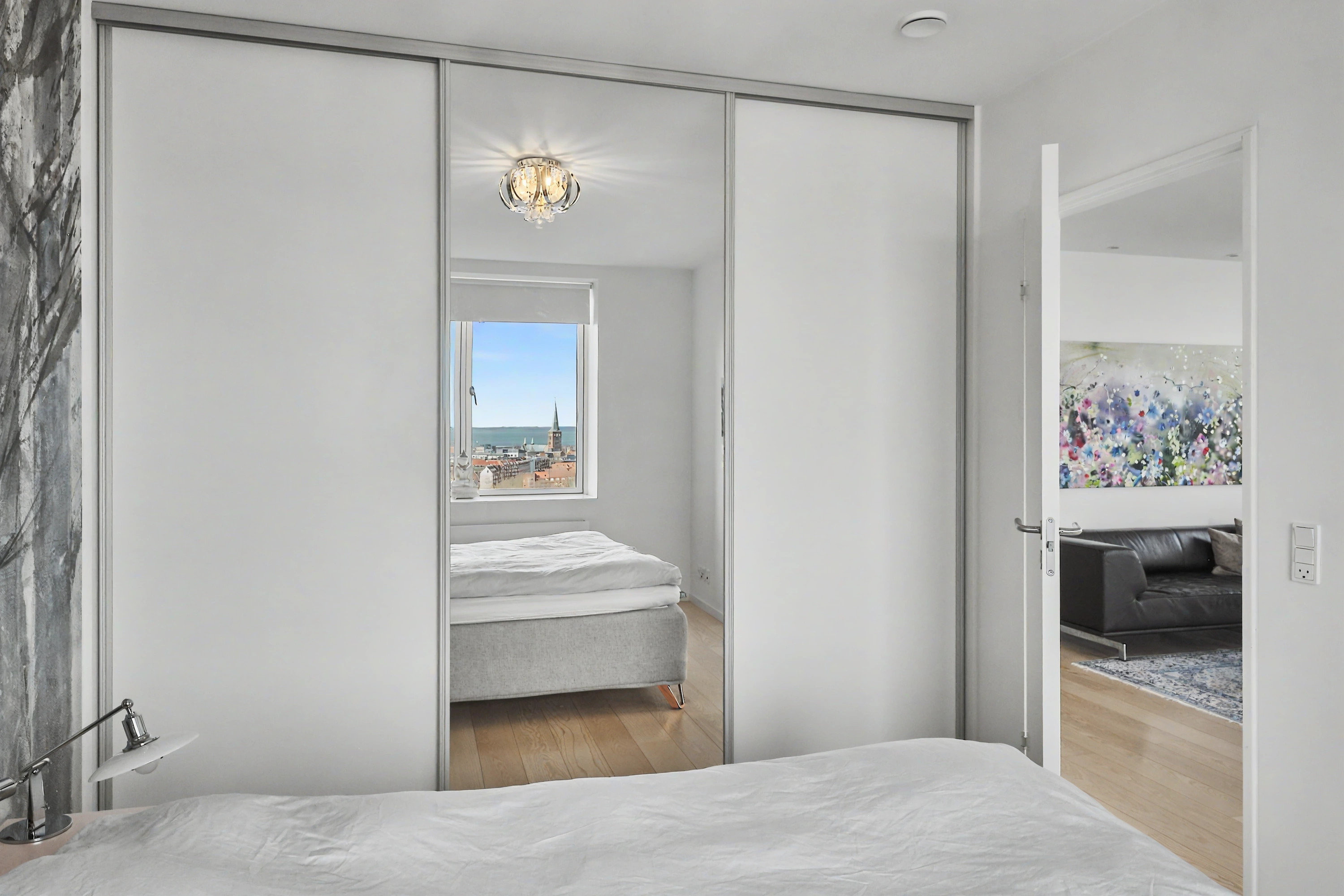 Fremhævet soveværelse billede i fuldskærmstilstand. Billede af Ceres Allé 7, 14. 7., 8000 Aarhus C