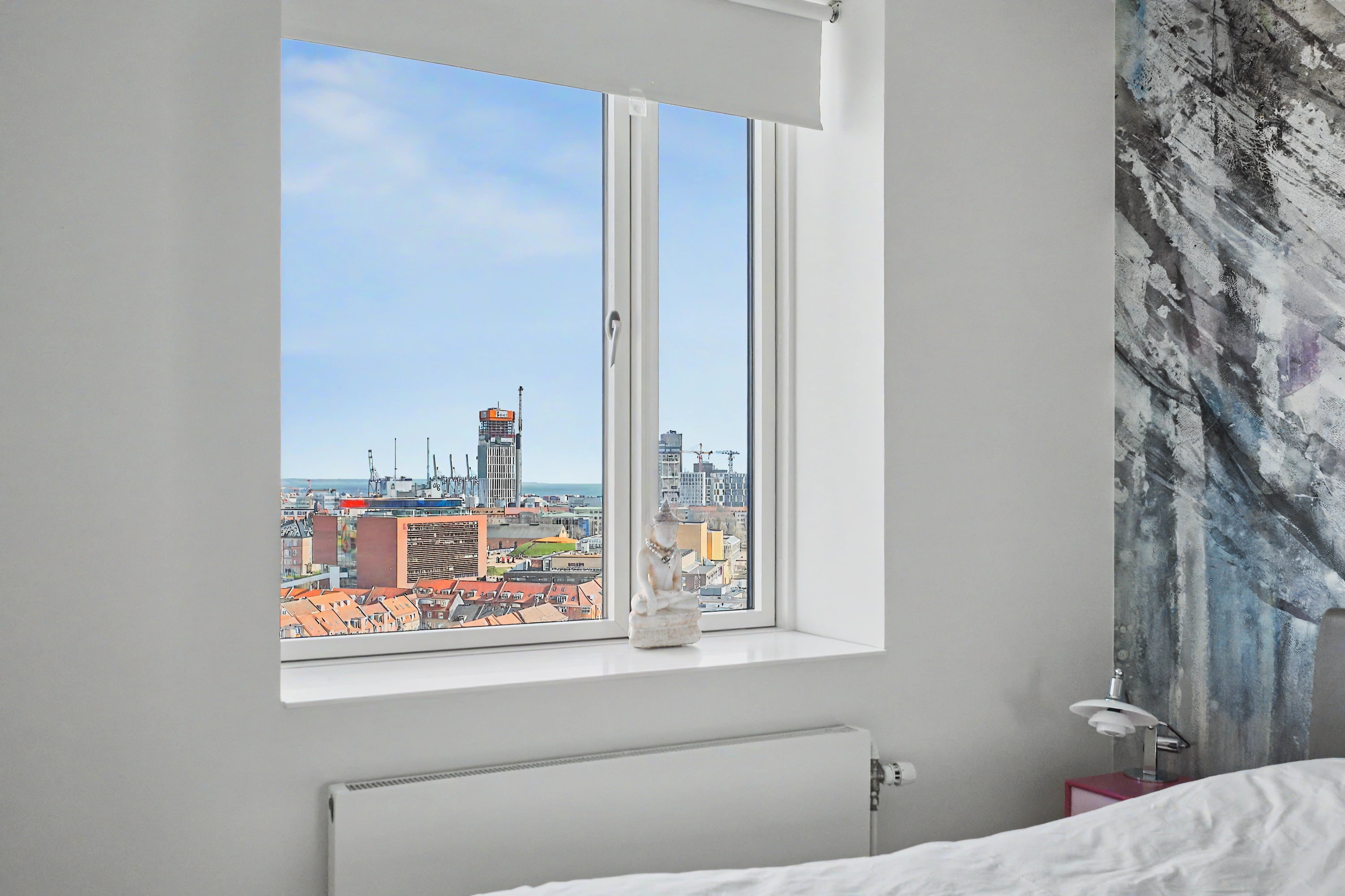 Fremhævet soveværelse billede i fuldskærmstilstand. Billede af Ceres Allé 7, 14. 7., 8000 Aarhus C