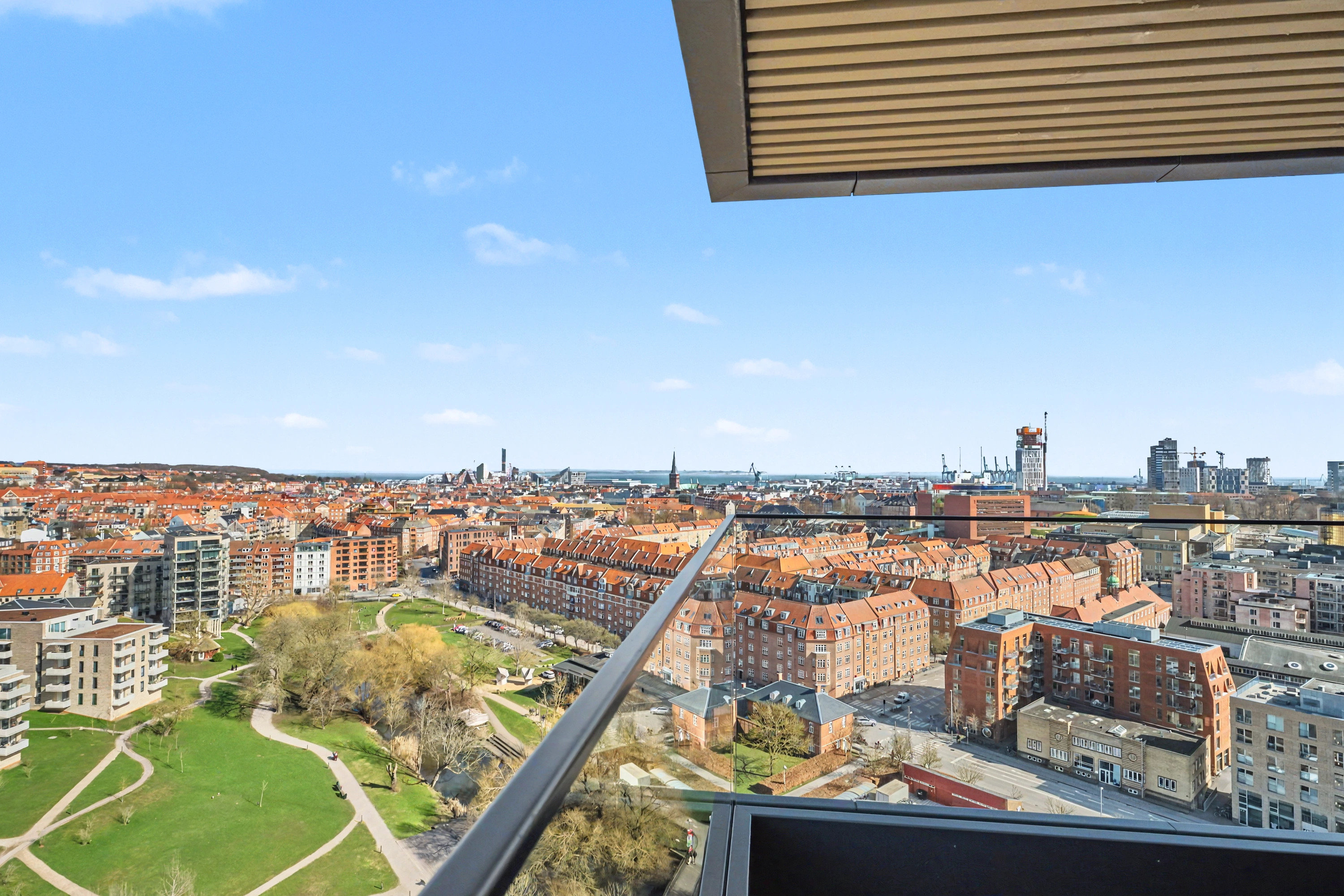 Fremhævet udsigt billede i fuldskærmstilstand. Billede af Ceres Allé 7, 14. 7., 8000 Aarhus C