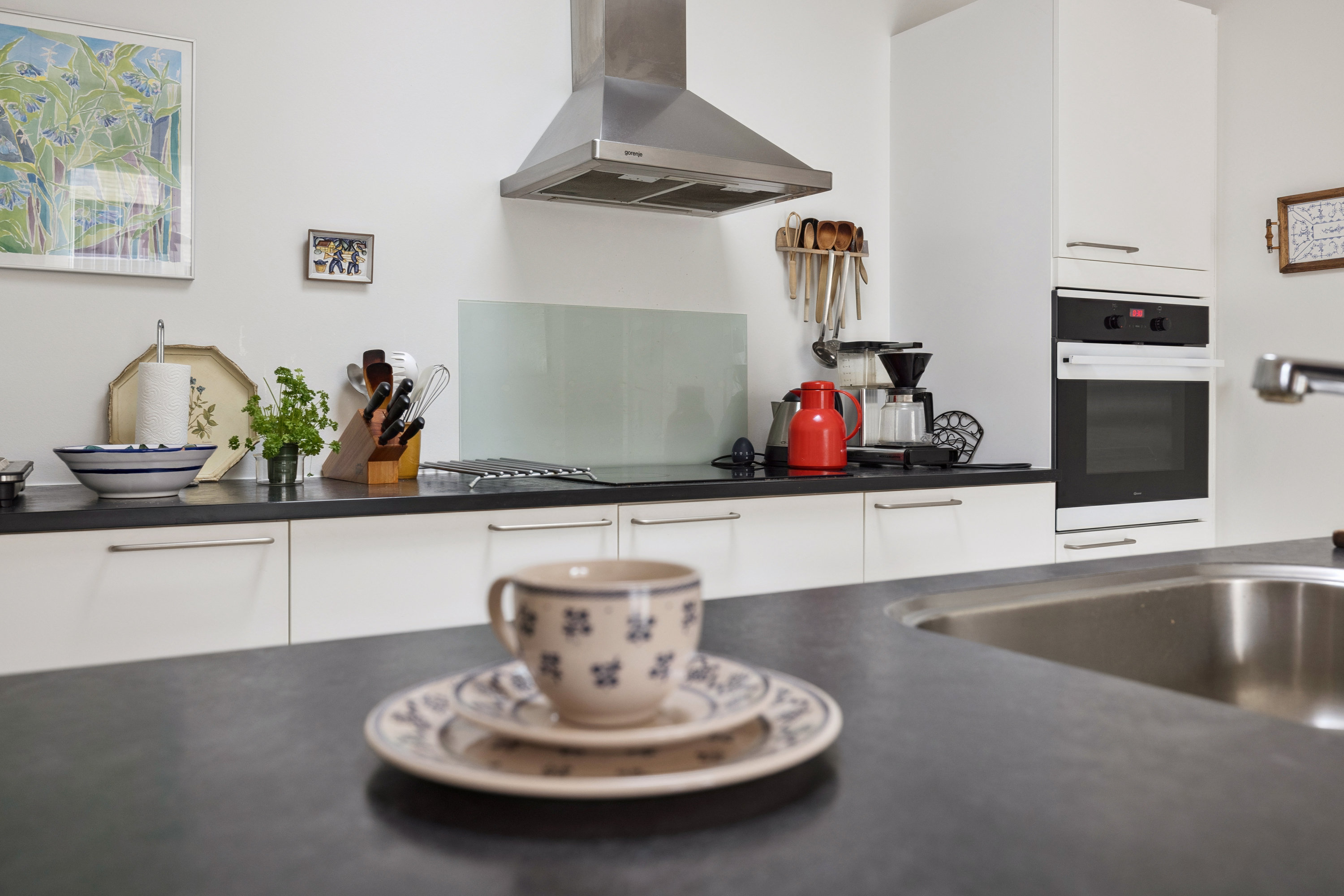 Fremhævet køkken billede i fuldskærmstilstand. Billede af Morbærvej 33, 8800 Viborg