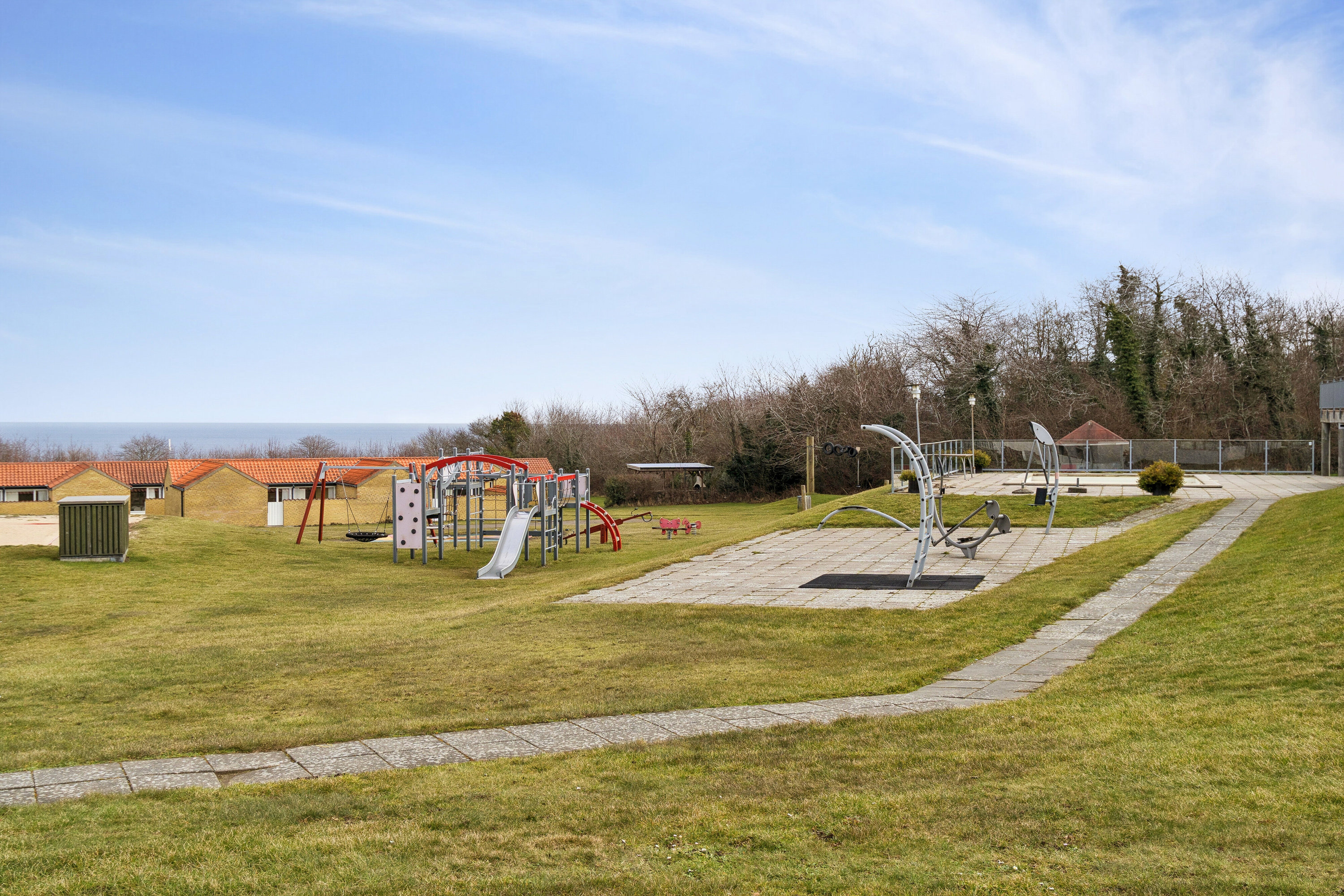 Fremhævet omgivelser billede i fuldskærmstilstand. Billede af Genvej 4, 80., Allinge, 3770 Allinge