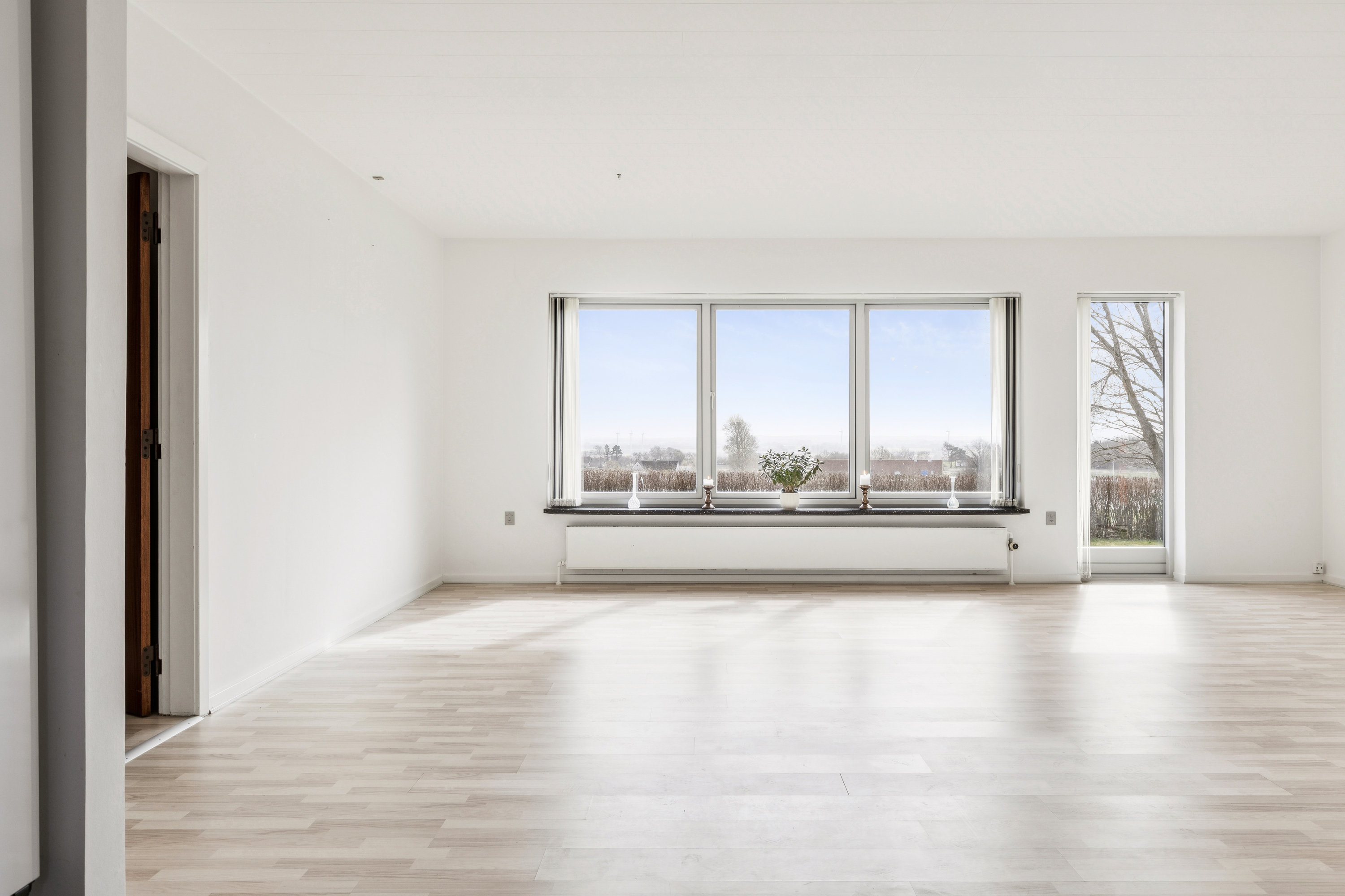 Fremhævet stue billede i fuldskærmstilstand. Billede af Kildevangen 12, 4571 Grevinge