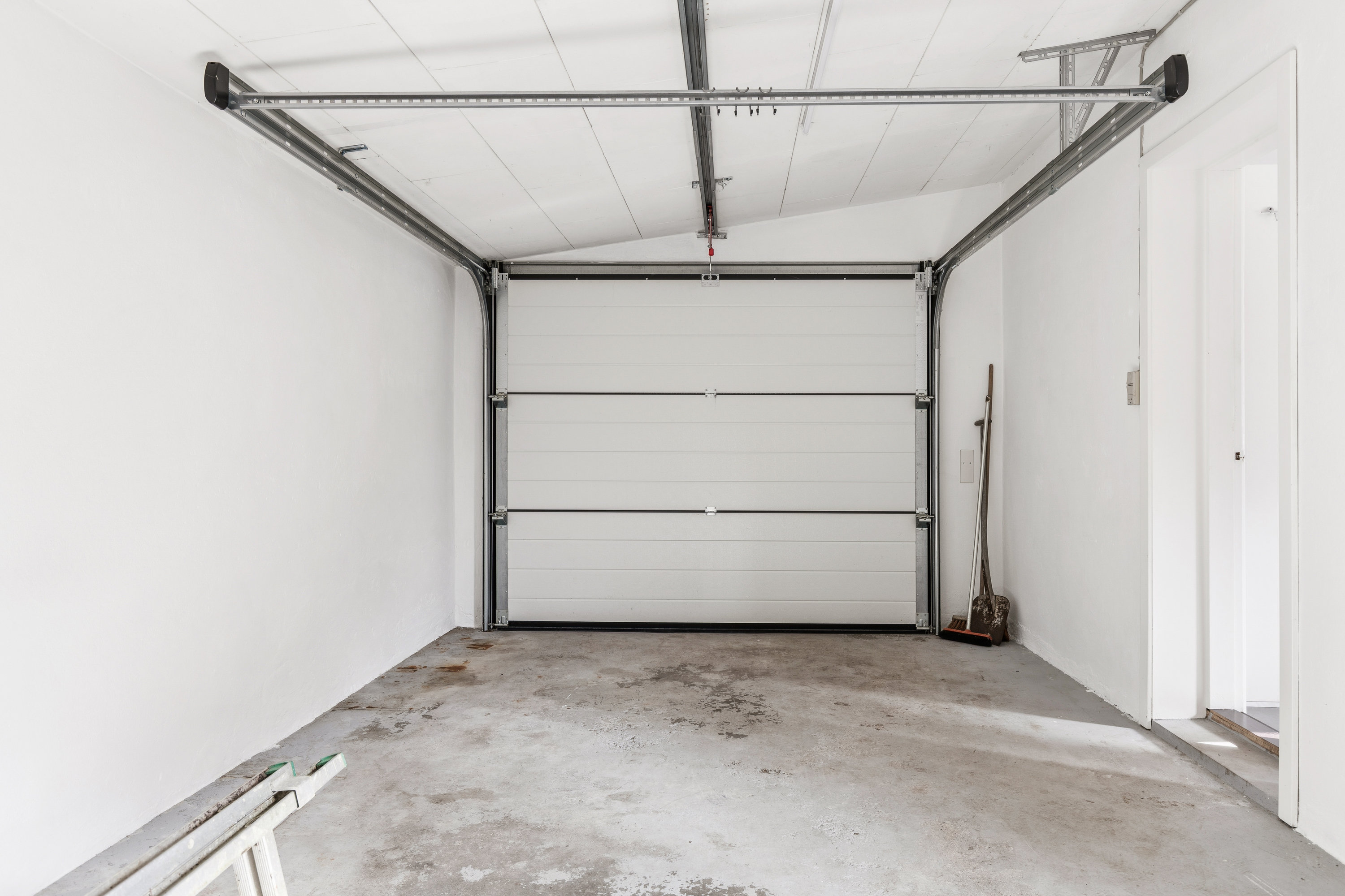 Fremhævet garage billede i fuldskærmstilstand. Billede af Kildevangen 12, 4571 Grevinge