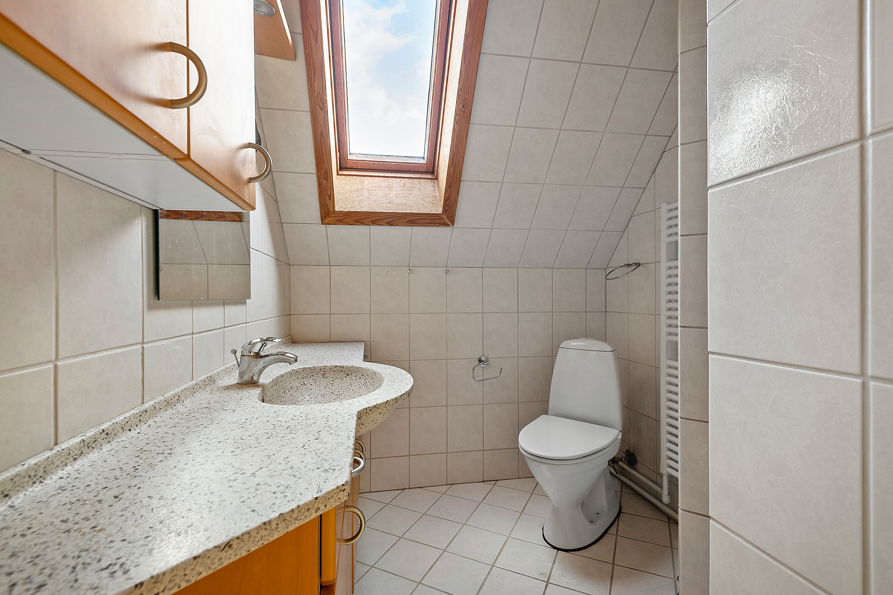 Fremhævet badeværelse billede i fuldskærmstilstand. Billede af Gormsgade 105, 6700 Esbjerg