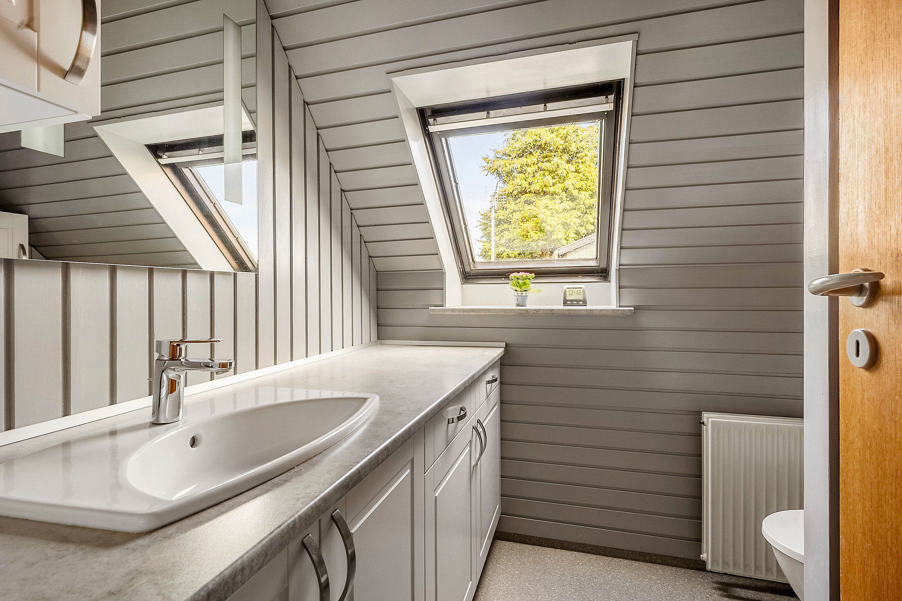 Fremhævet badeværelse billede i fuldskærmstilstand. Billede af Stenderupvej 169, 6092 Sønder Stenderup