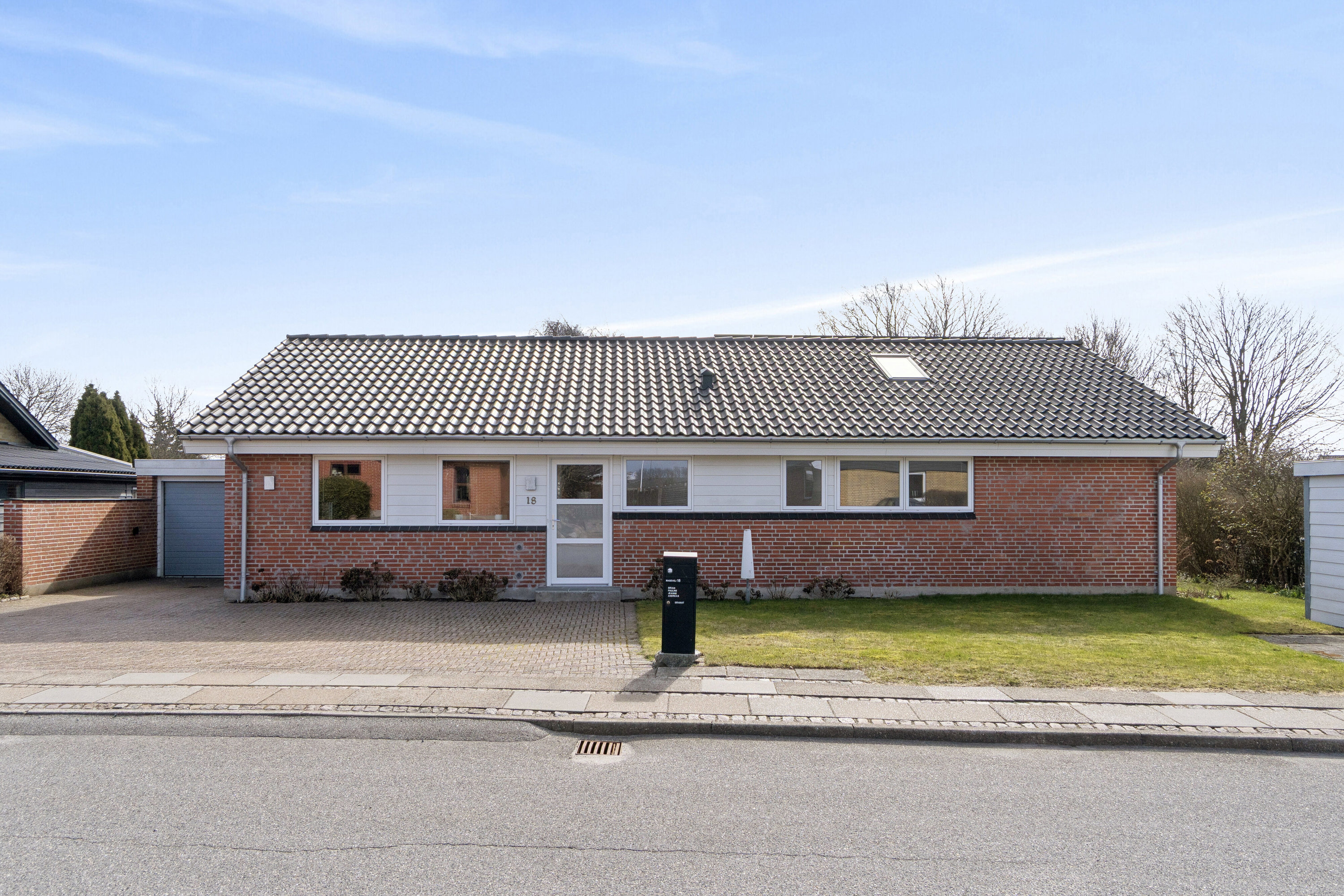 Fremhævet set fra vejen billede i fuldskærmstilstand. Billede af Mågevej 18, 7700 Thisted