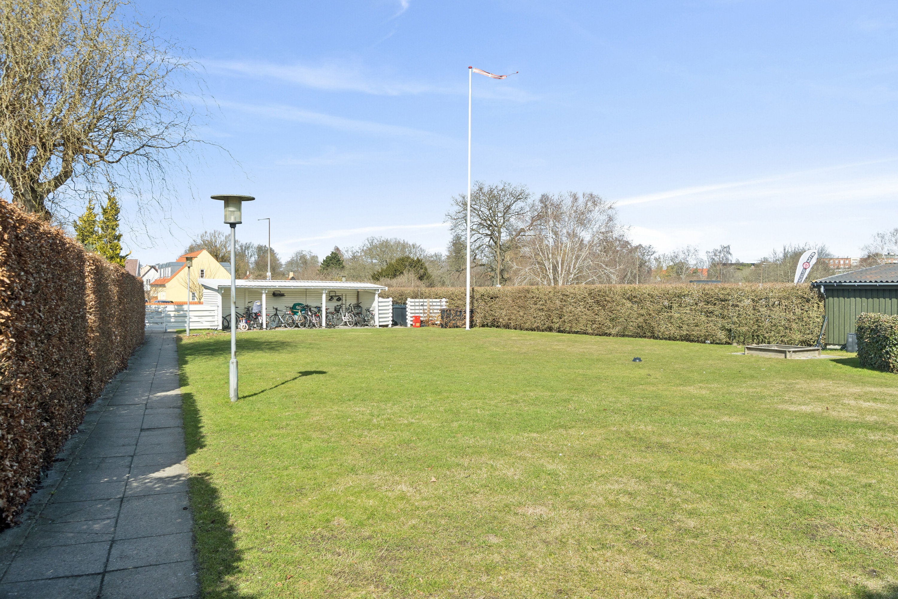 Fremhævet set fra haven billede i fuldskærmstilstand. Billede af Parkvej 51, 4200 Slagelse