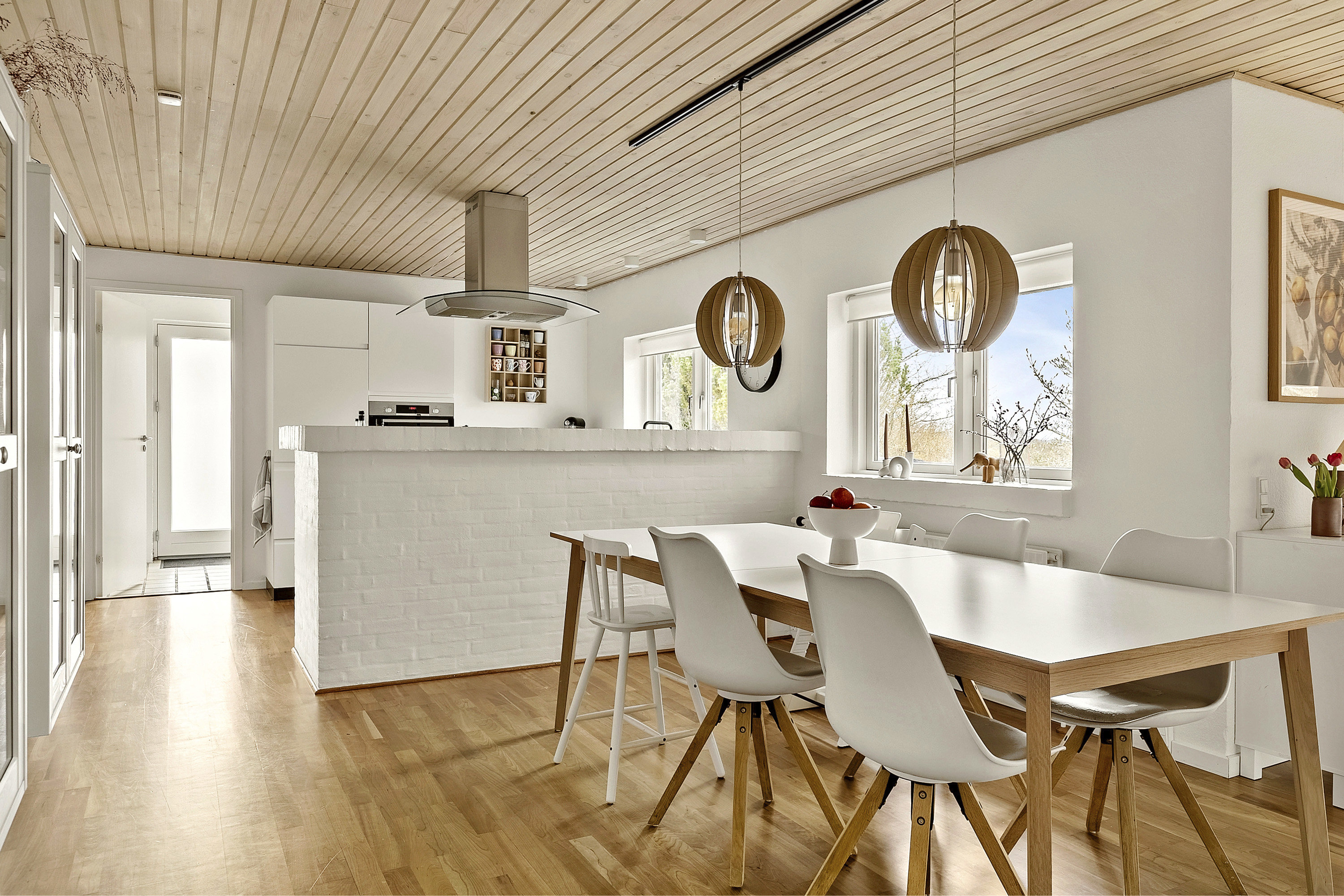 Fremhævet spisekøkken billede i fuldskærmstilstand. Billede af Bavnegårdsvej 26, Kolt, 8361 Hasselager