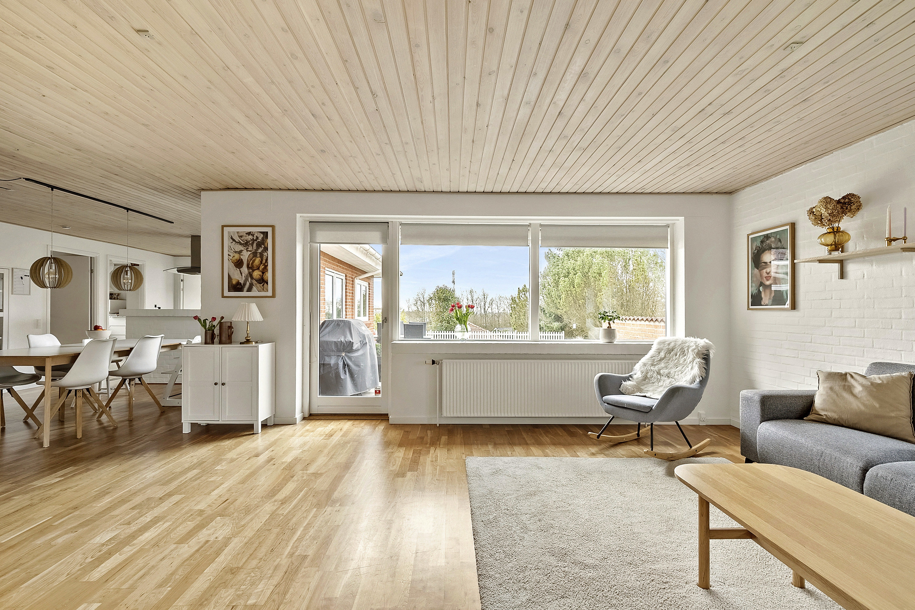 Fremhævet stue billede i fuldskærmstilstand. Billede af Bavnegårdsvej 26, Kolt, 8361 Hasselager