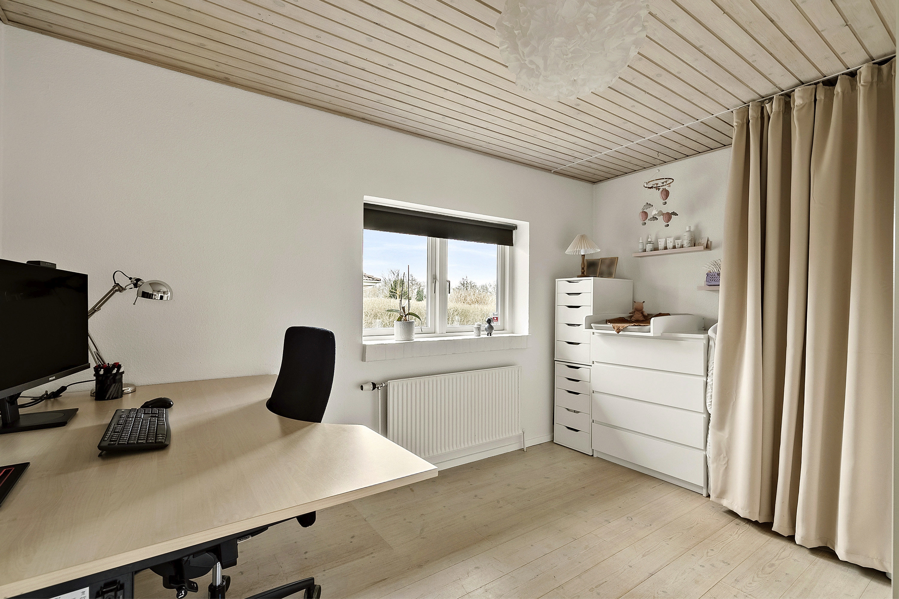 Fremhævet kontor billede i fuldskærmstilstand. Billede af Bavnegårdsvej 26, Kolt, 8361 Hasselager