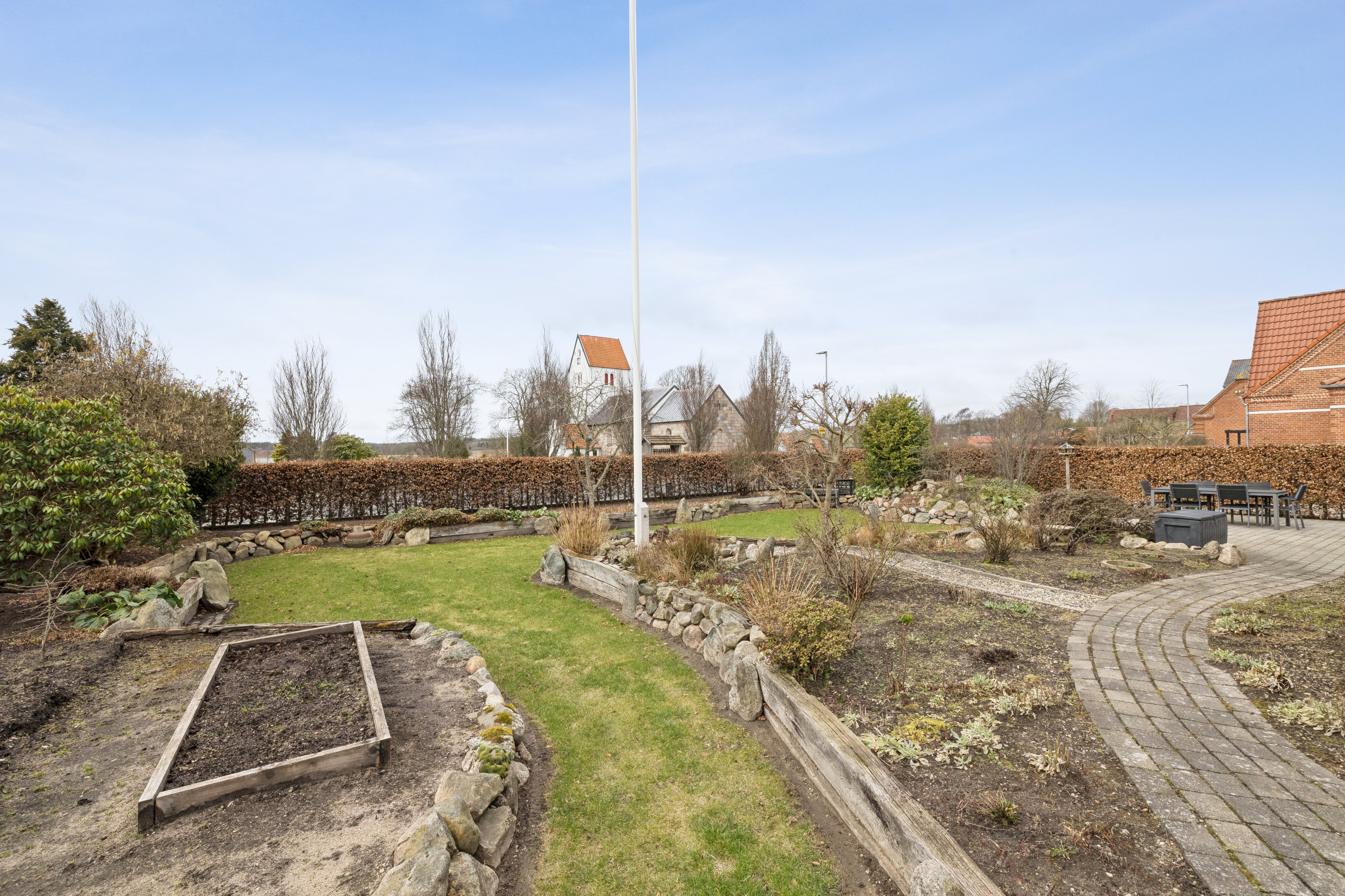 Fremhævet have billede i fuldskærmstilstand. Billede af Kirkegade 17, Rødding, 8830 Tjele