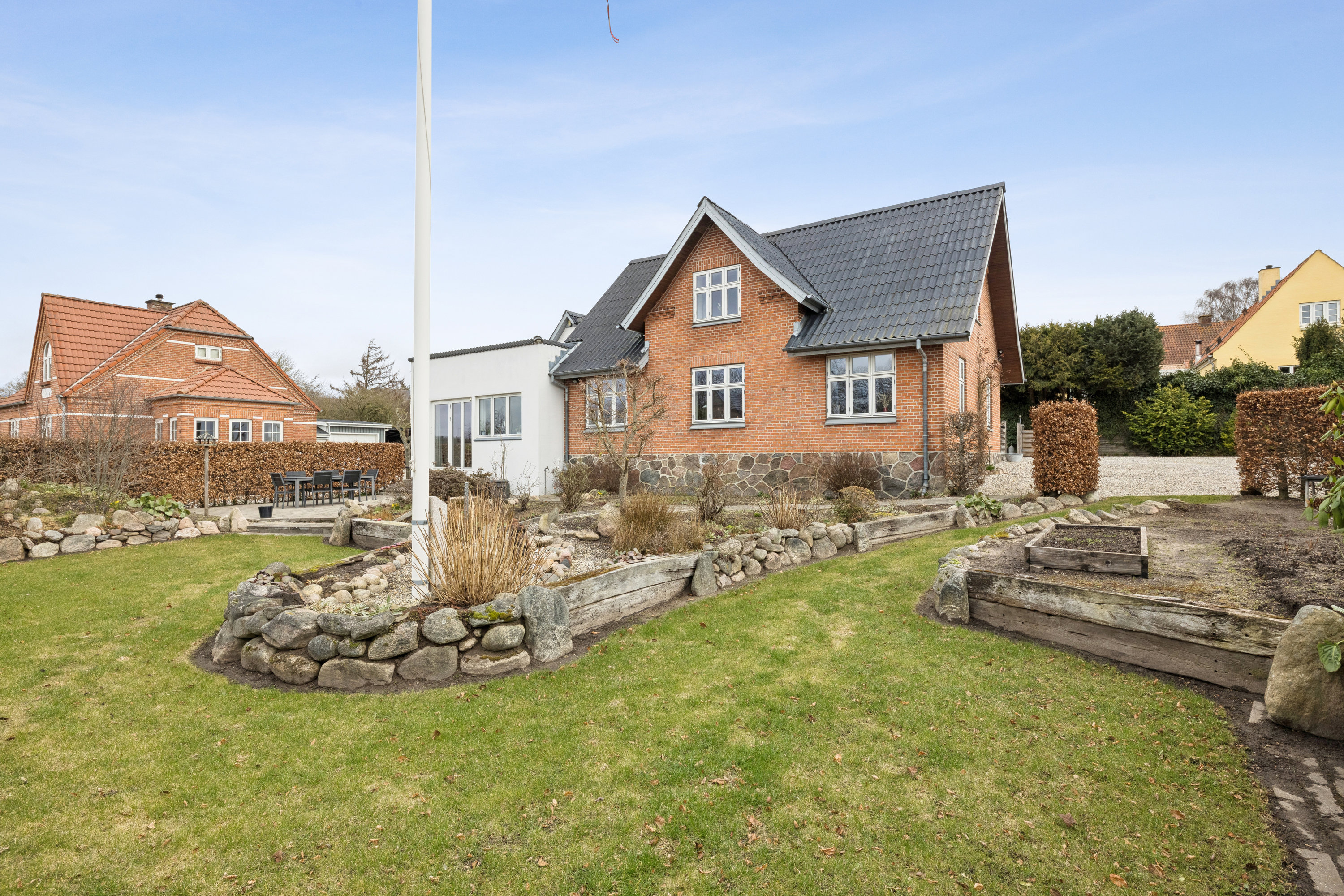 Fremhævet andet billede i fuldskærmstilstand. Billede af Kirkegade 17, Rødding, 8830 Tjele