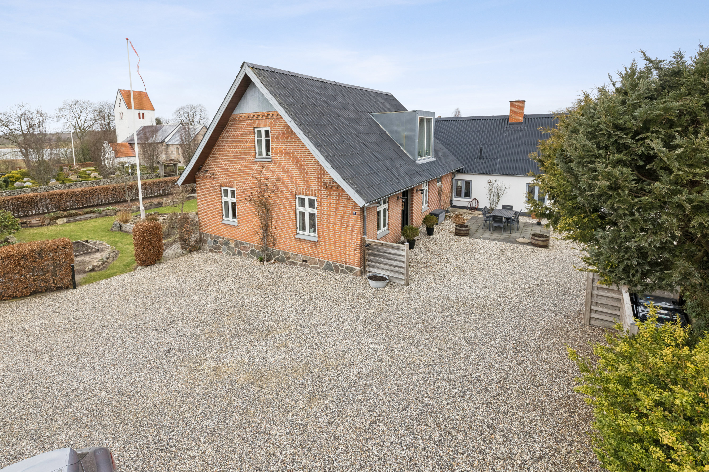 Fremhævet andet billede i fuldskærmstilstand. Billede af Kirkegade 17, Rødding, 8830 Tjele