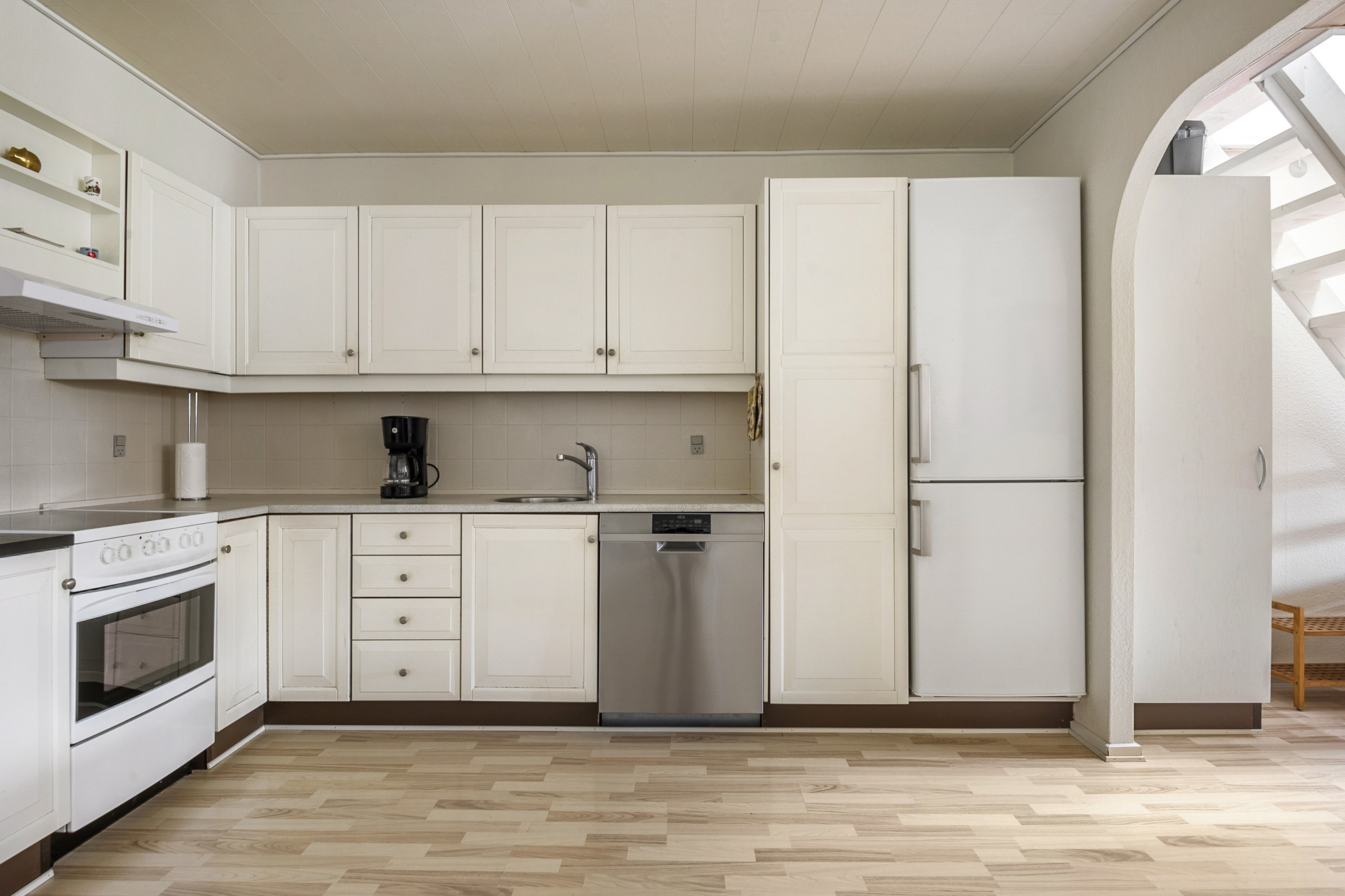 Fremhævet køkken billede i fuldskærmstilstand. Billede af Egevangen 12C, Sig, 6800 Varde